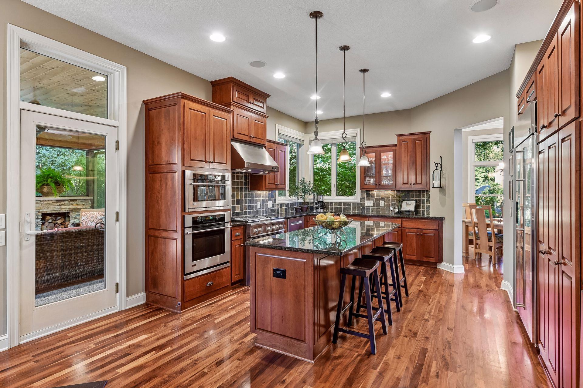 9260 Red Oak Drive