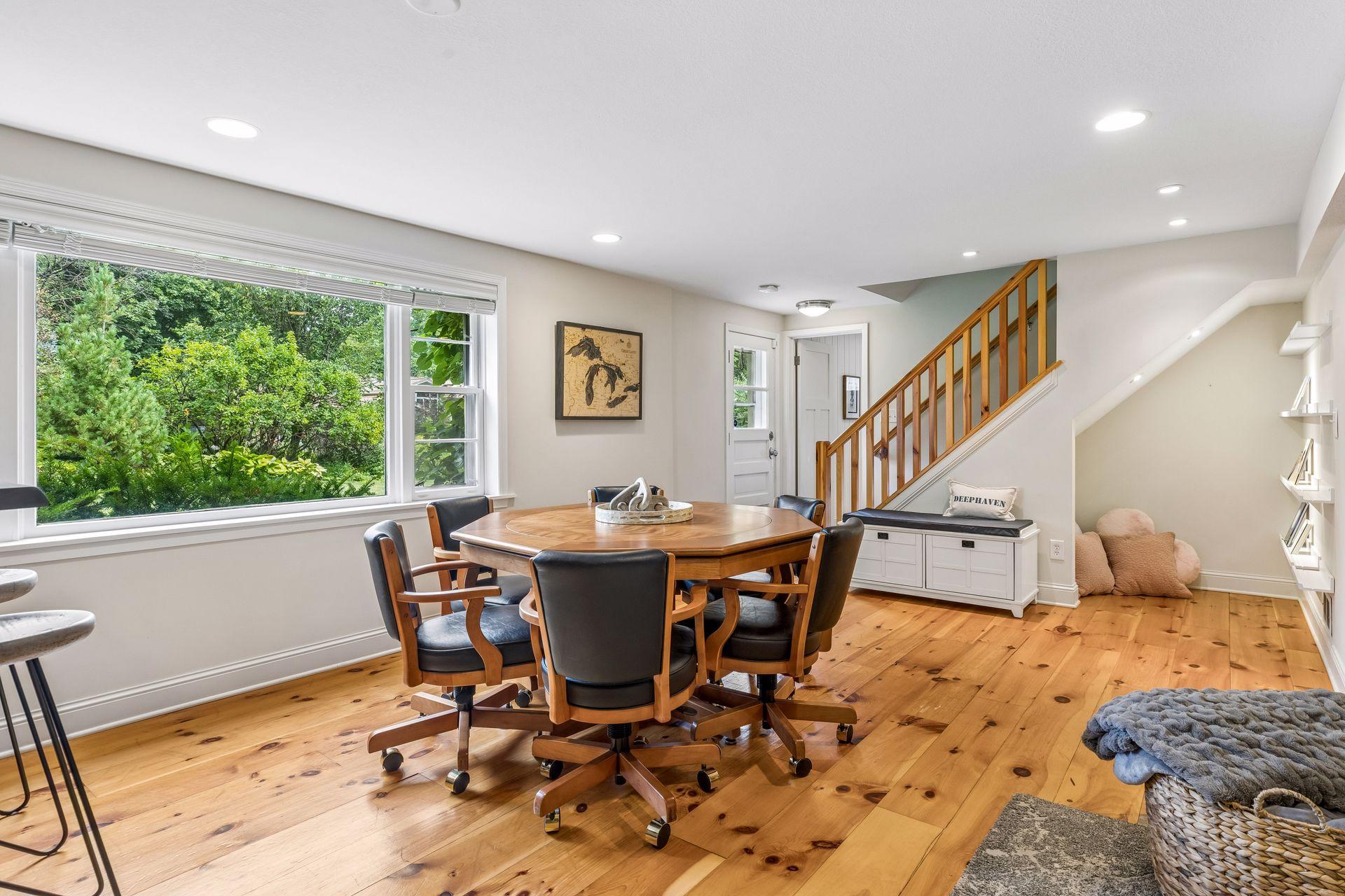 18200 Fairhomes Lane