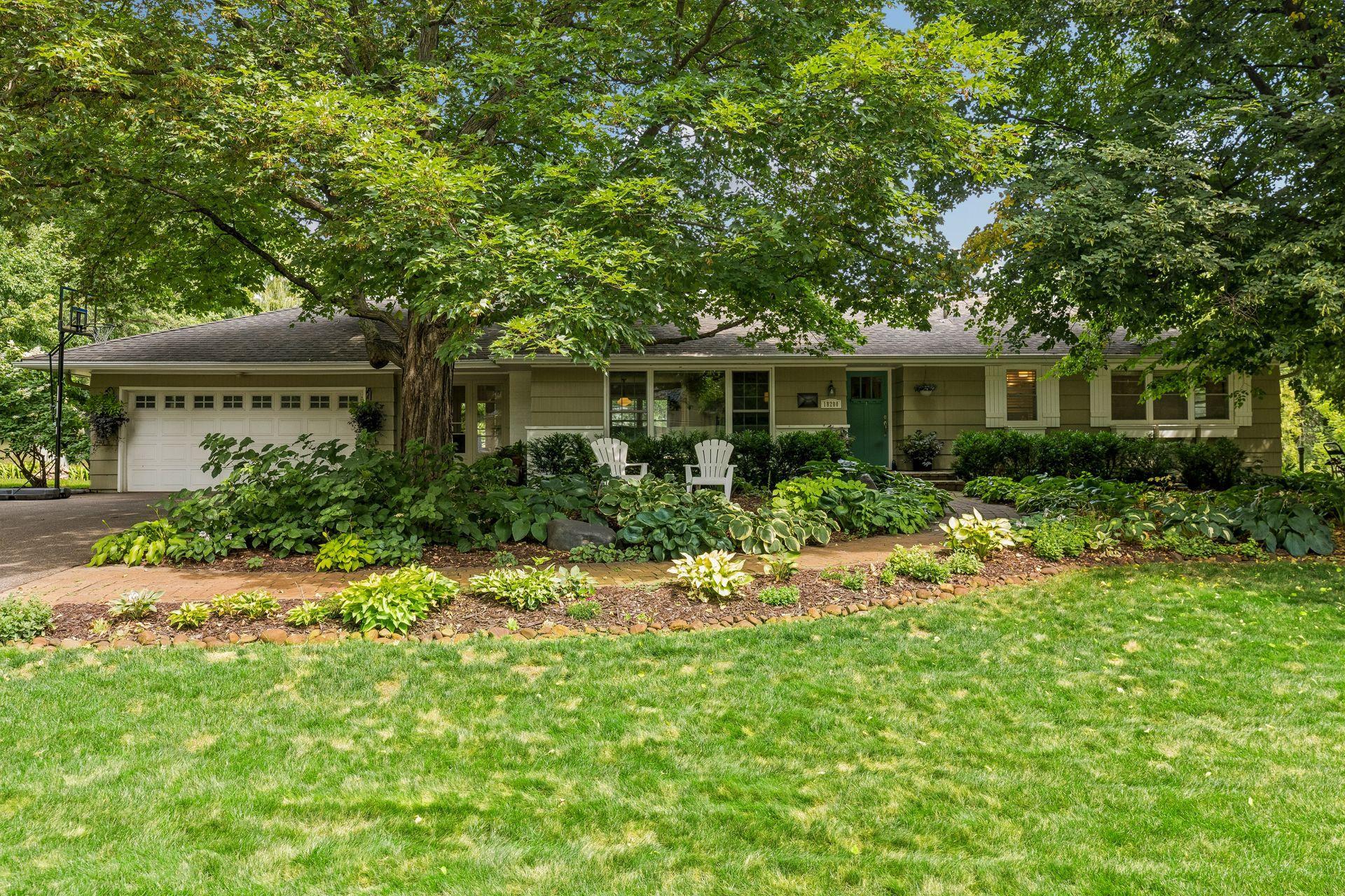 18200 Fairhomes Lane