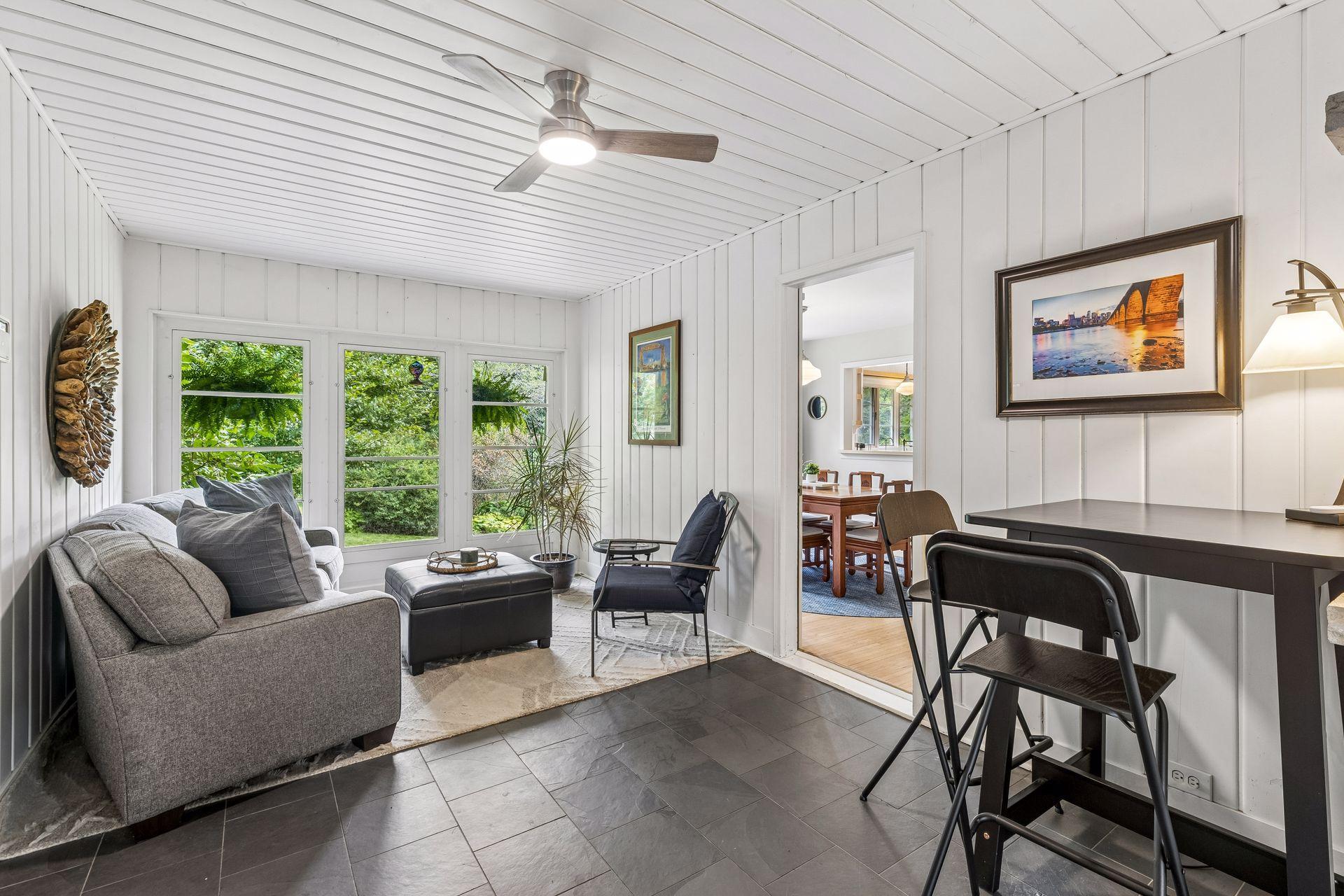 18200 Fairhomes Lane