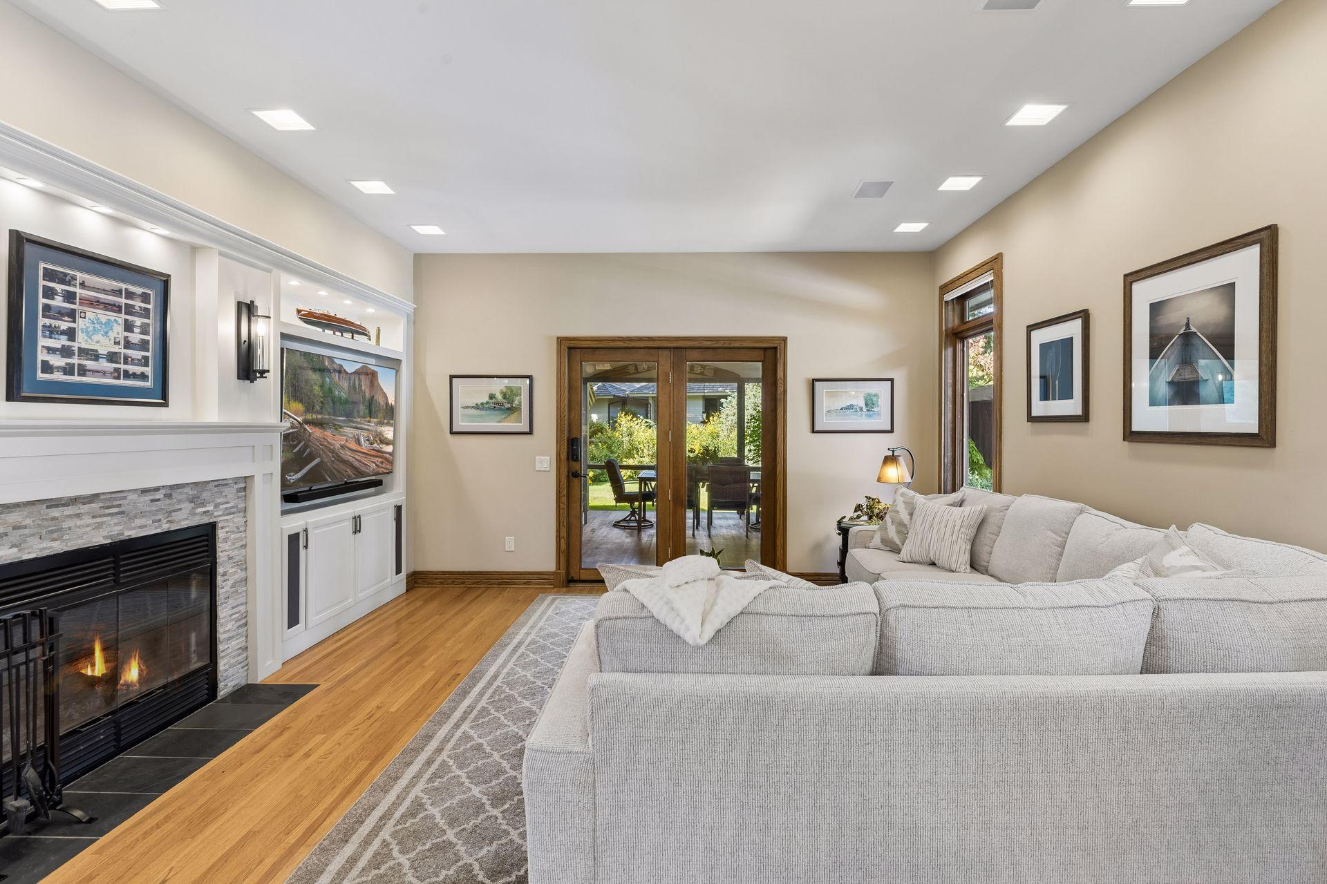 28010 Boulder Bridge Drive