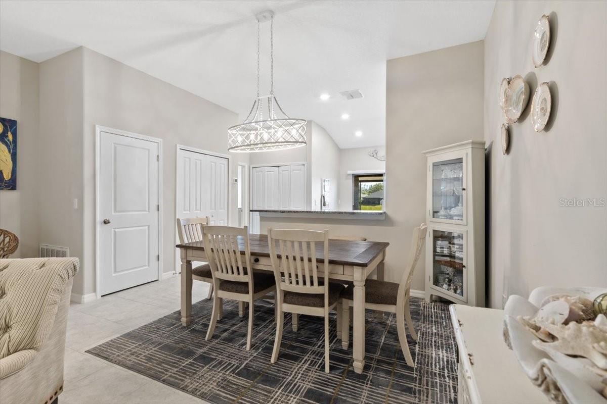 14064 WEDDINGTON TER