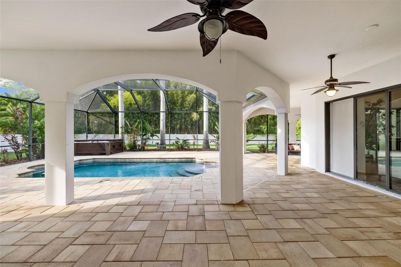 17347 LINDA VISTA CIR