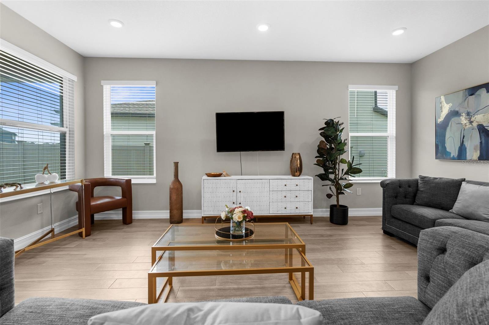 4929 TIVOLI DR