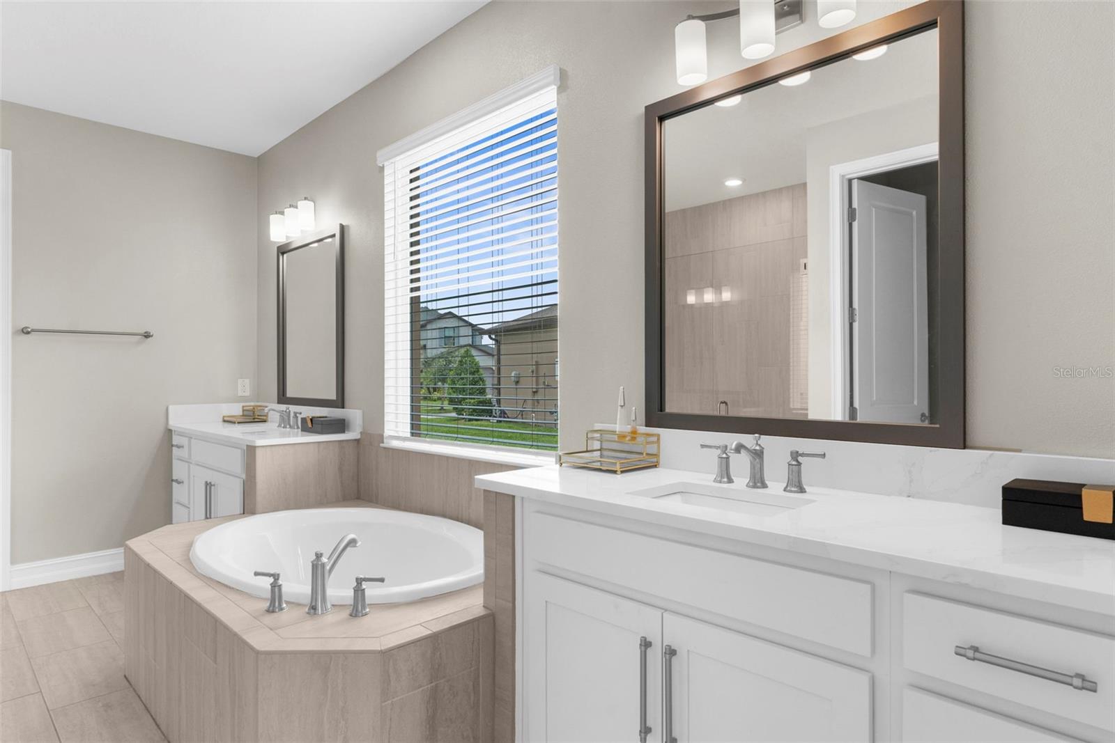 4929 TIVOLI DR
