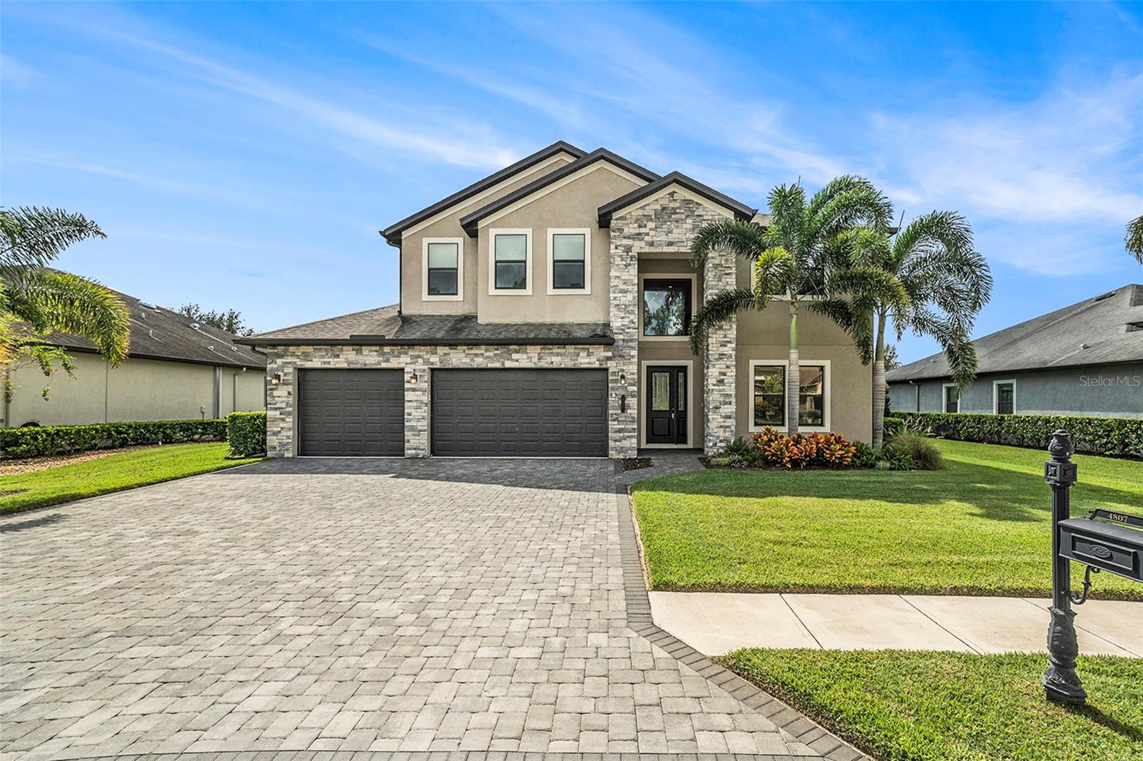 4807 LAGO VISTA CIR