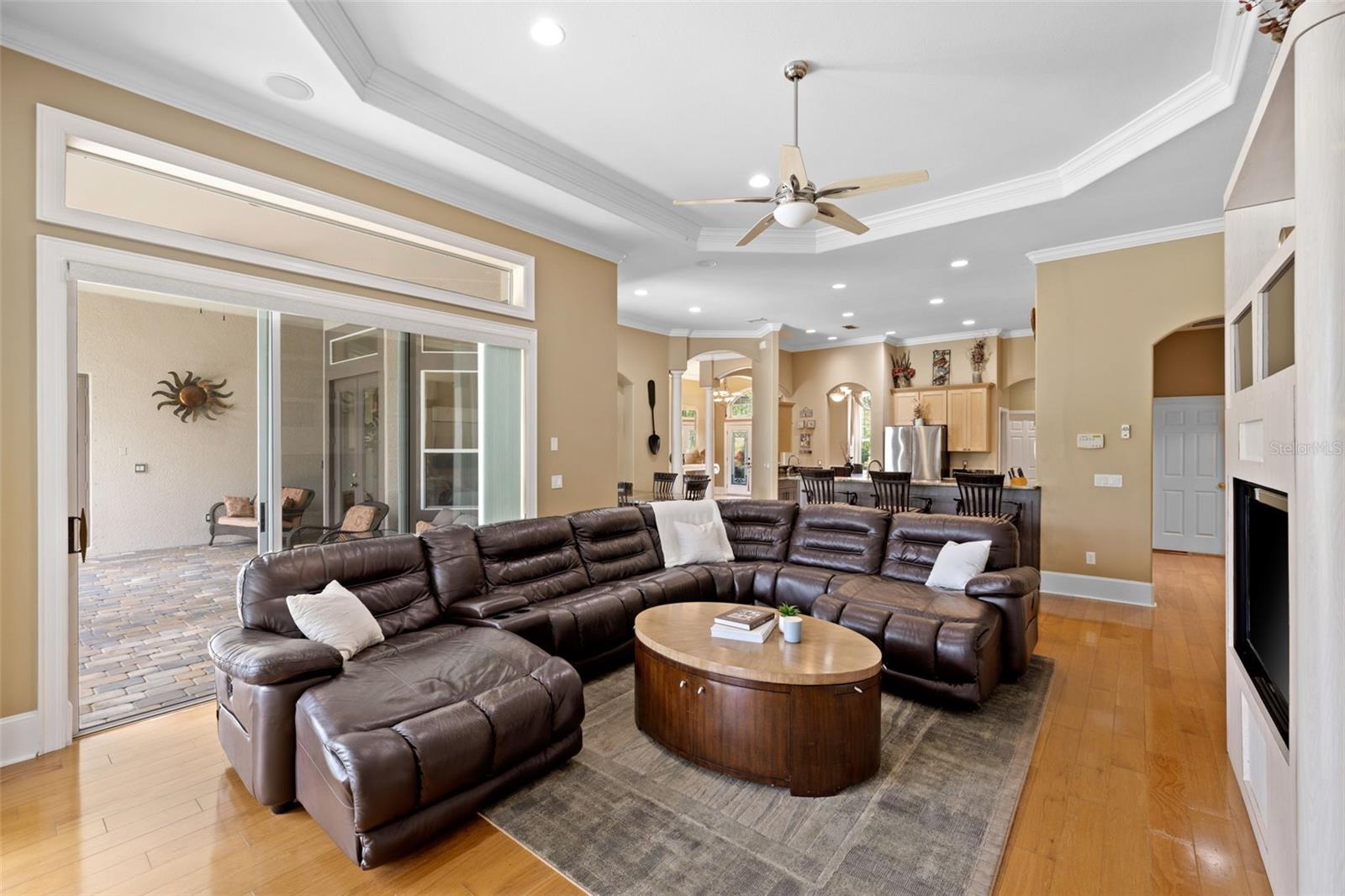 10643 ECHO LAKE DR