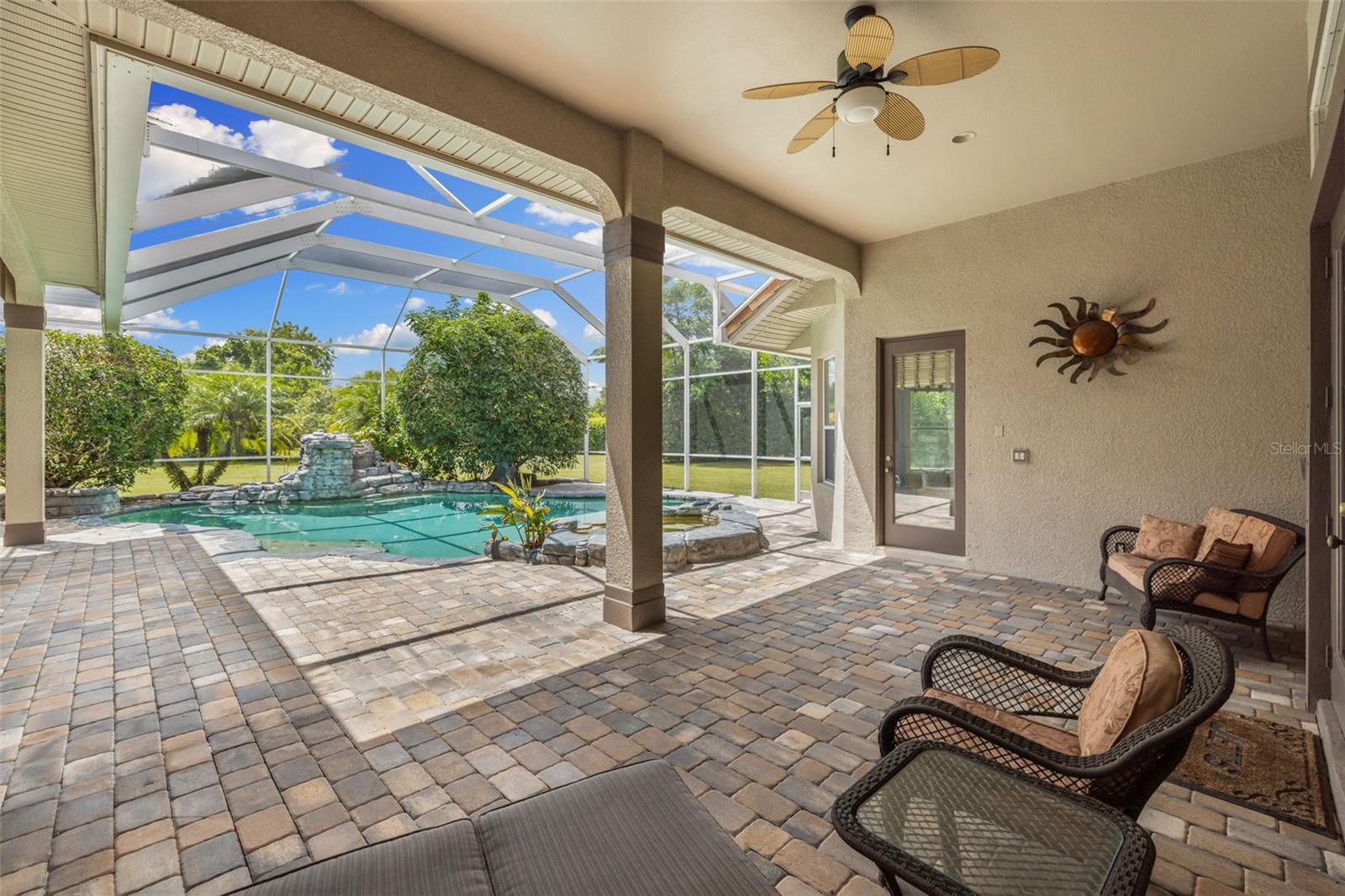 10643 ECHO LAKE DR