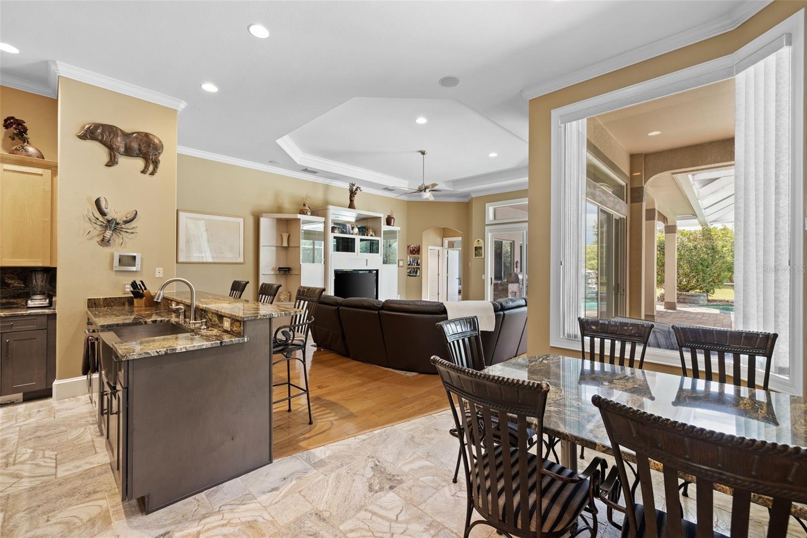 10643 ECHO LAKE DR