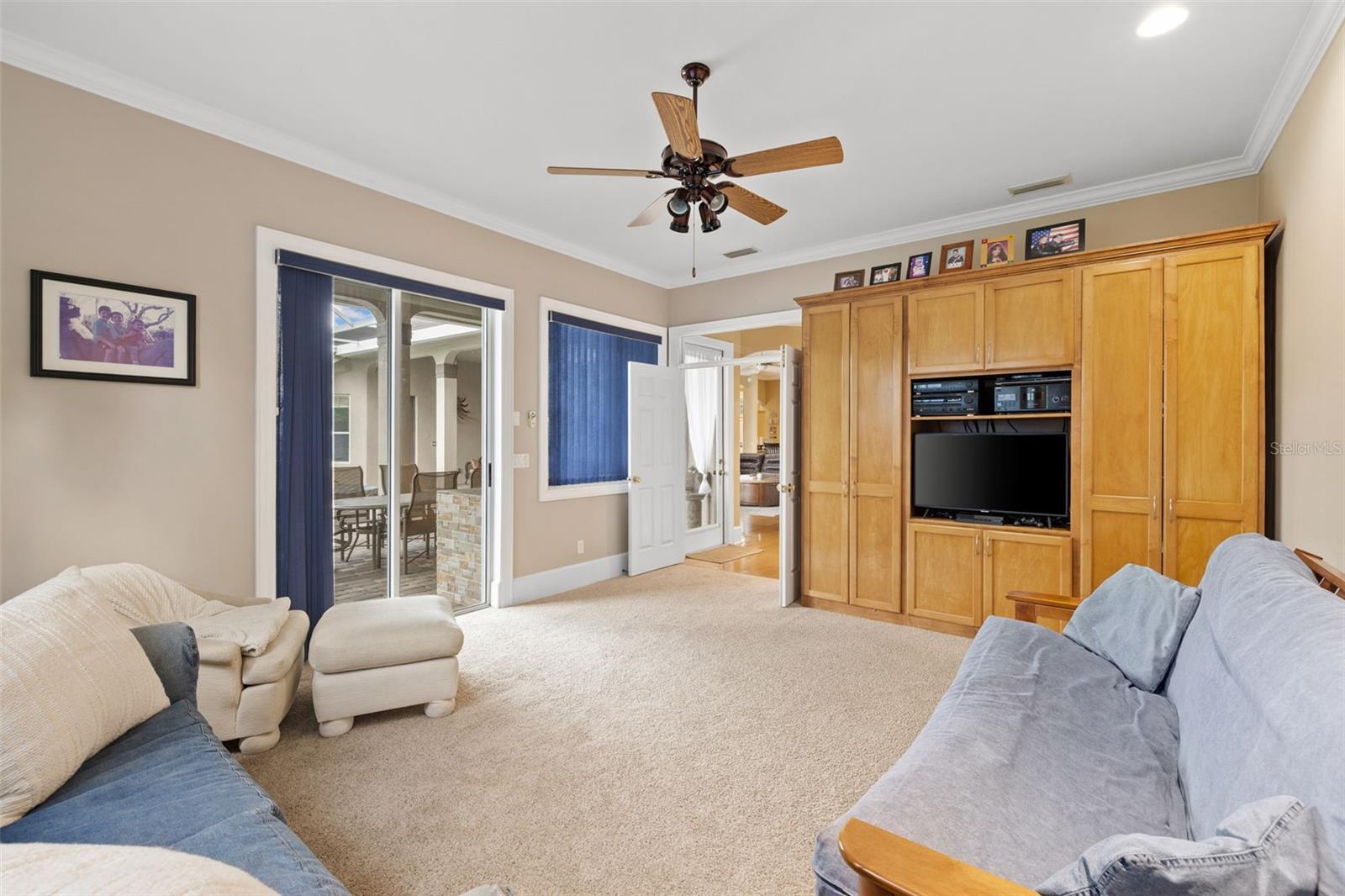 10643 ECHO LAKE DR