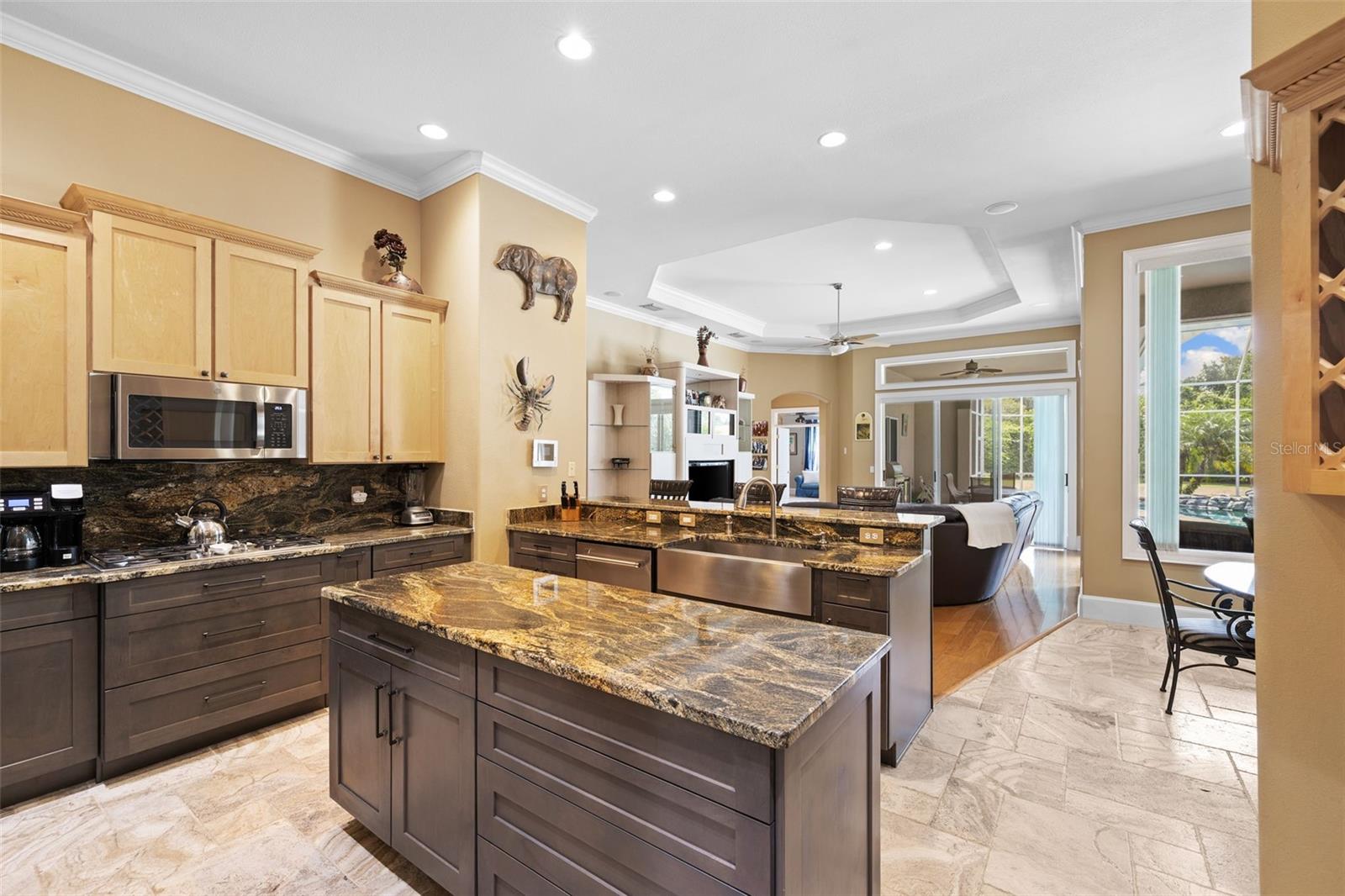 10643 ECHO LAKE DR