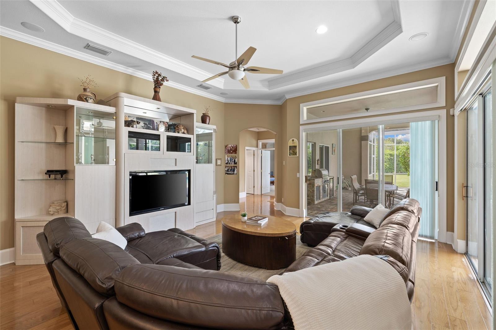 10643 ECHO LAKE DR
