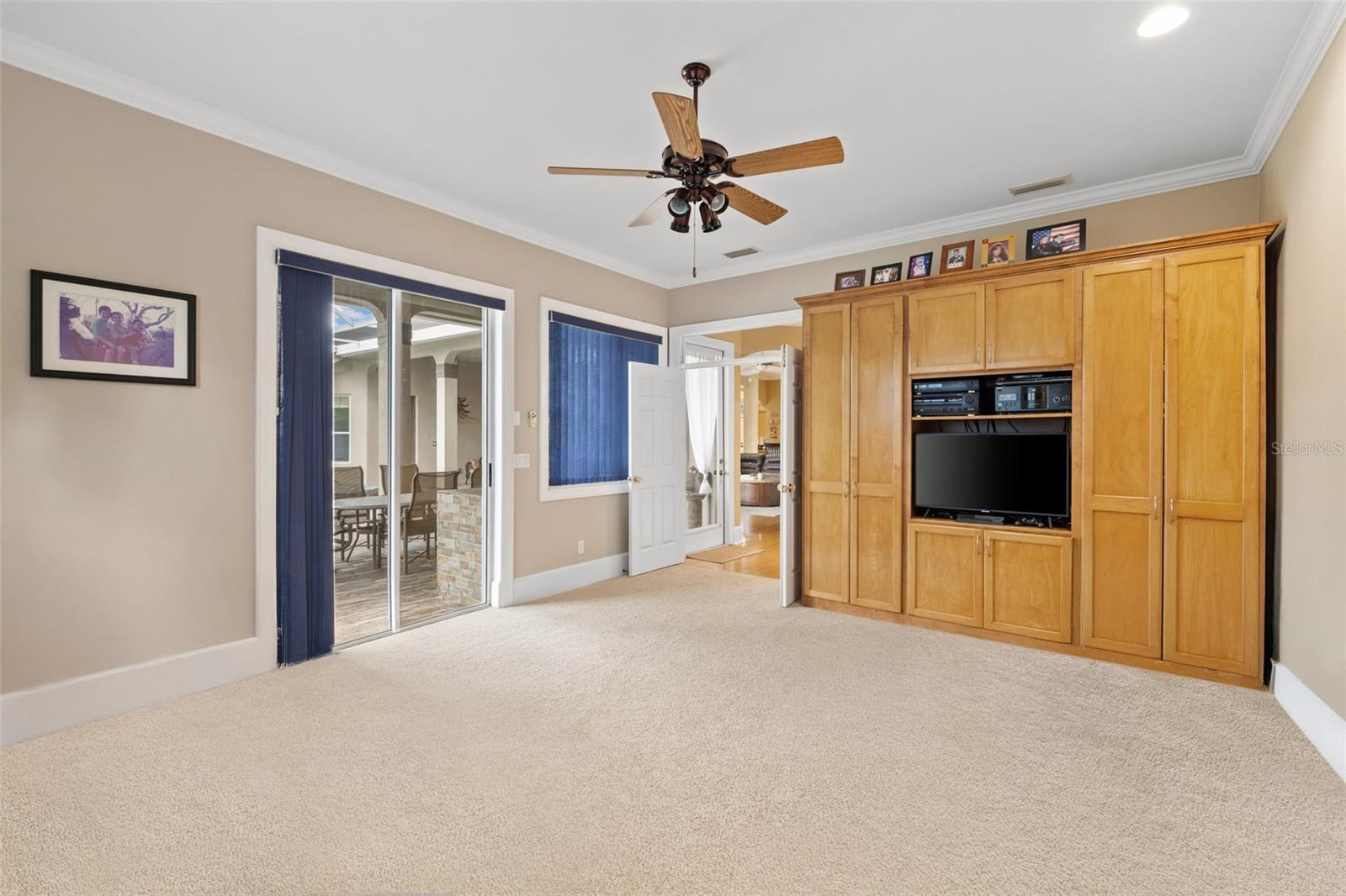 10643 ECHO LAKE DR