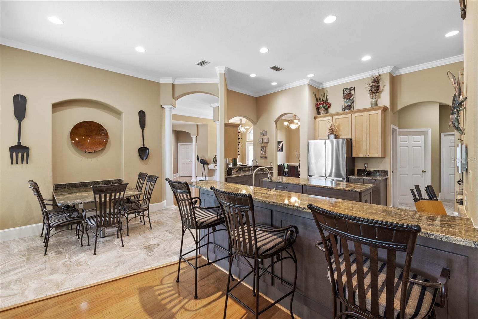 10643 ECHO LAKE DR