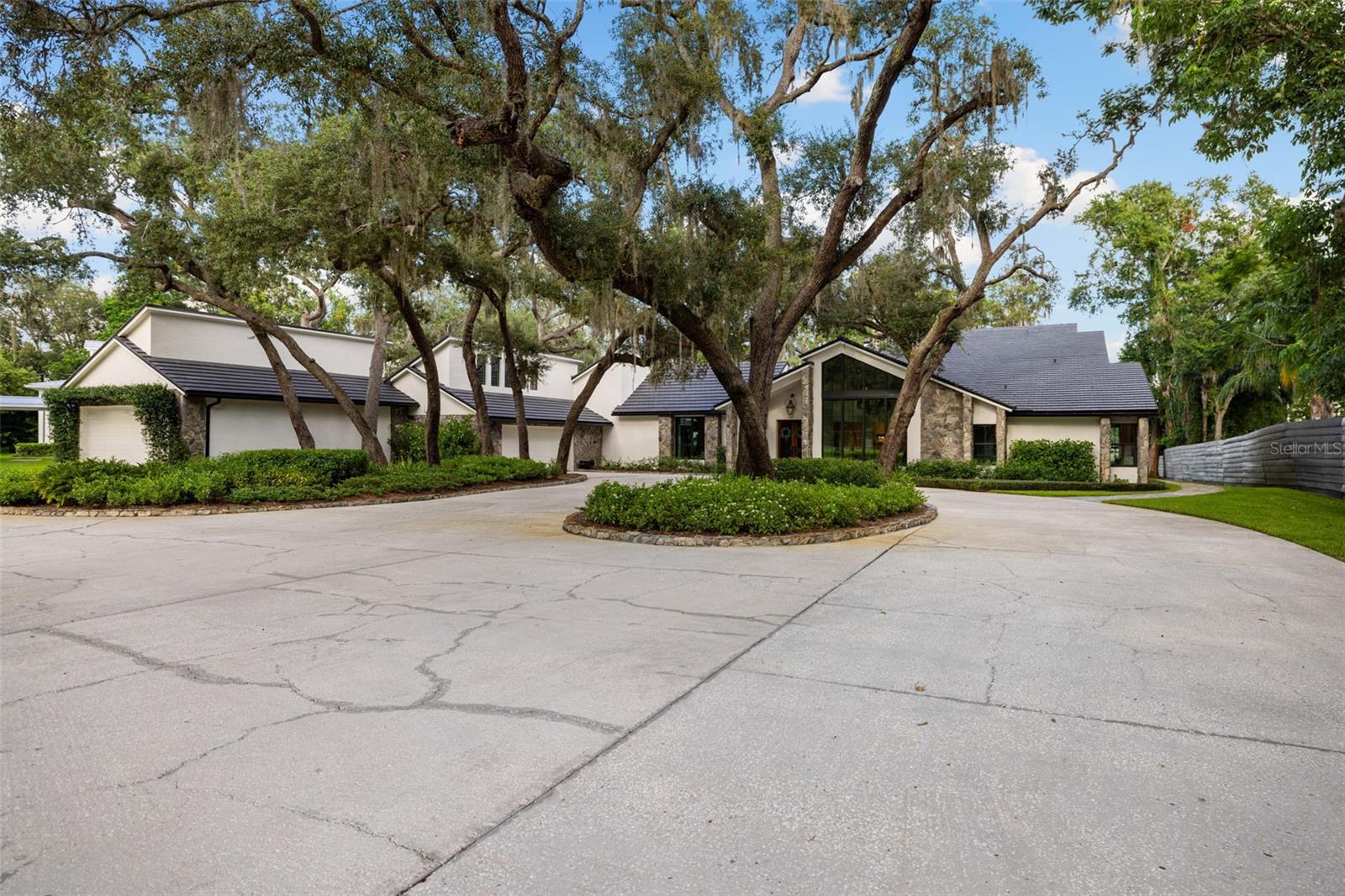 9116 ROBERTS RD