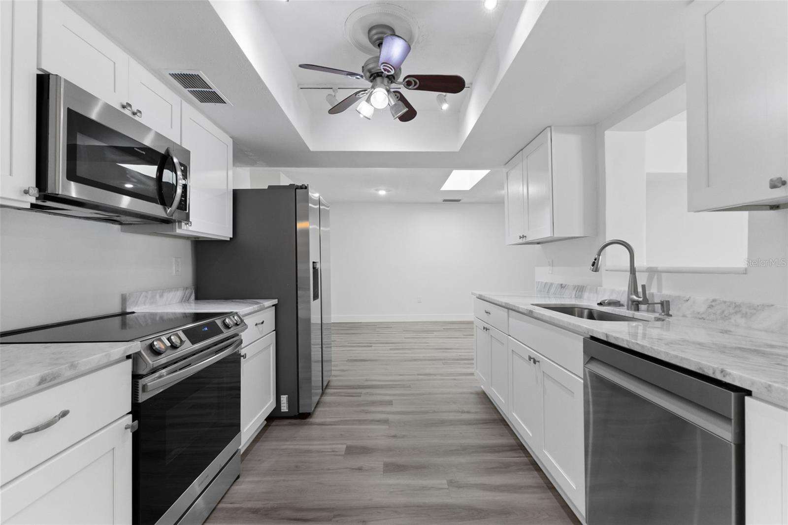 6026 BAYOU GRANDE BLVD NE