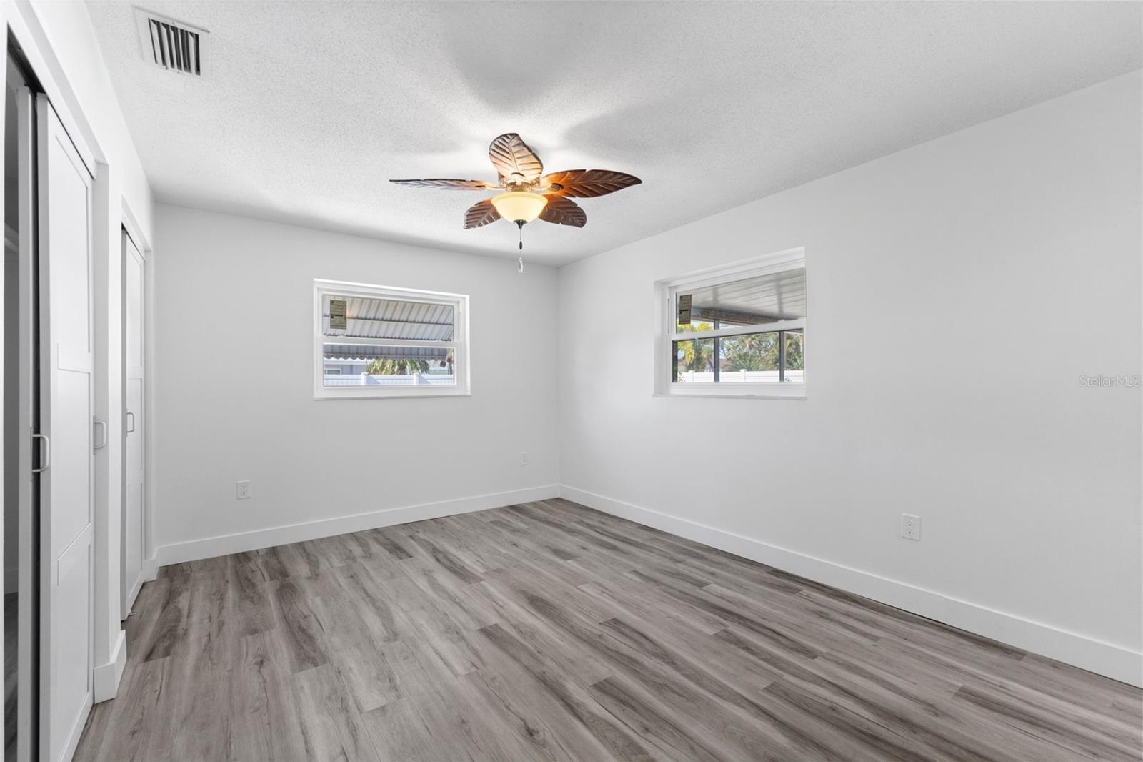 6026 BAYOU GRANDE BLVD NE