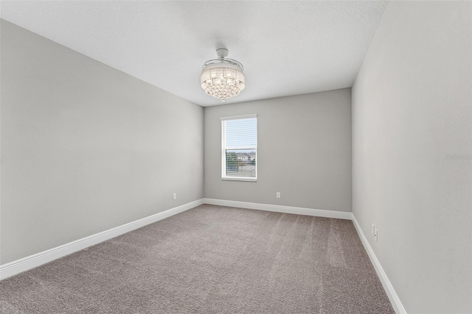 19484 BLOSSOM VINE LN