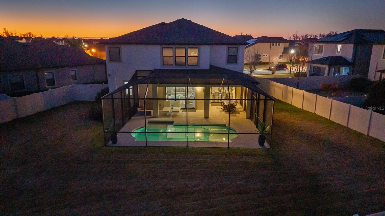 19484 BLOSSOM VINE LN