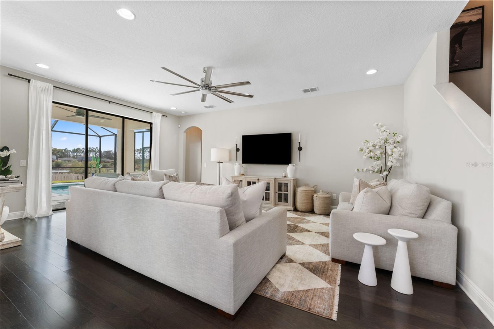 19484 BLOSSOM VINE LN