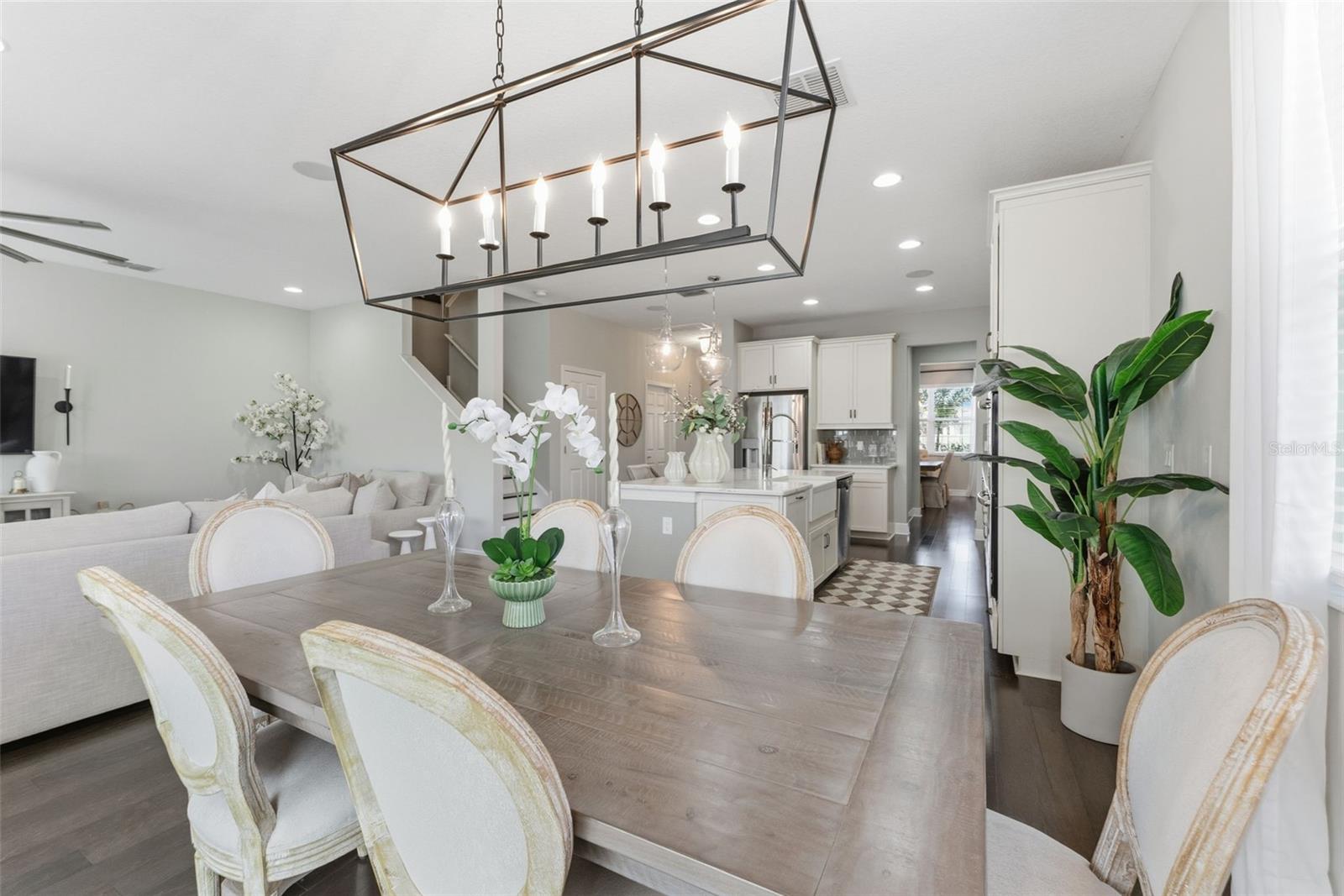 19484 BLOSSOM VINE LN