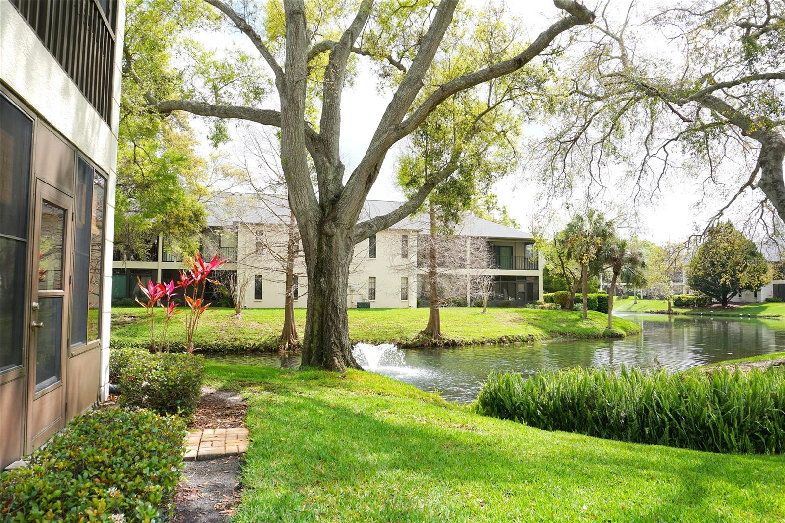 13152 VILLAGE CHASE CIR #1