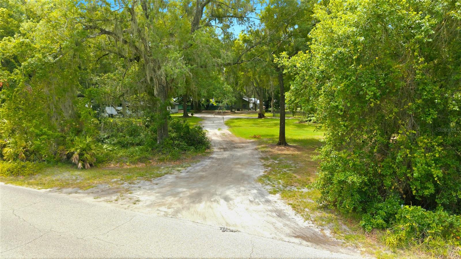 1444 CHESAPEAKE DR