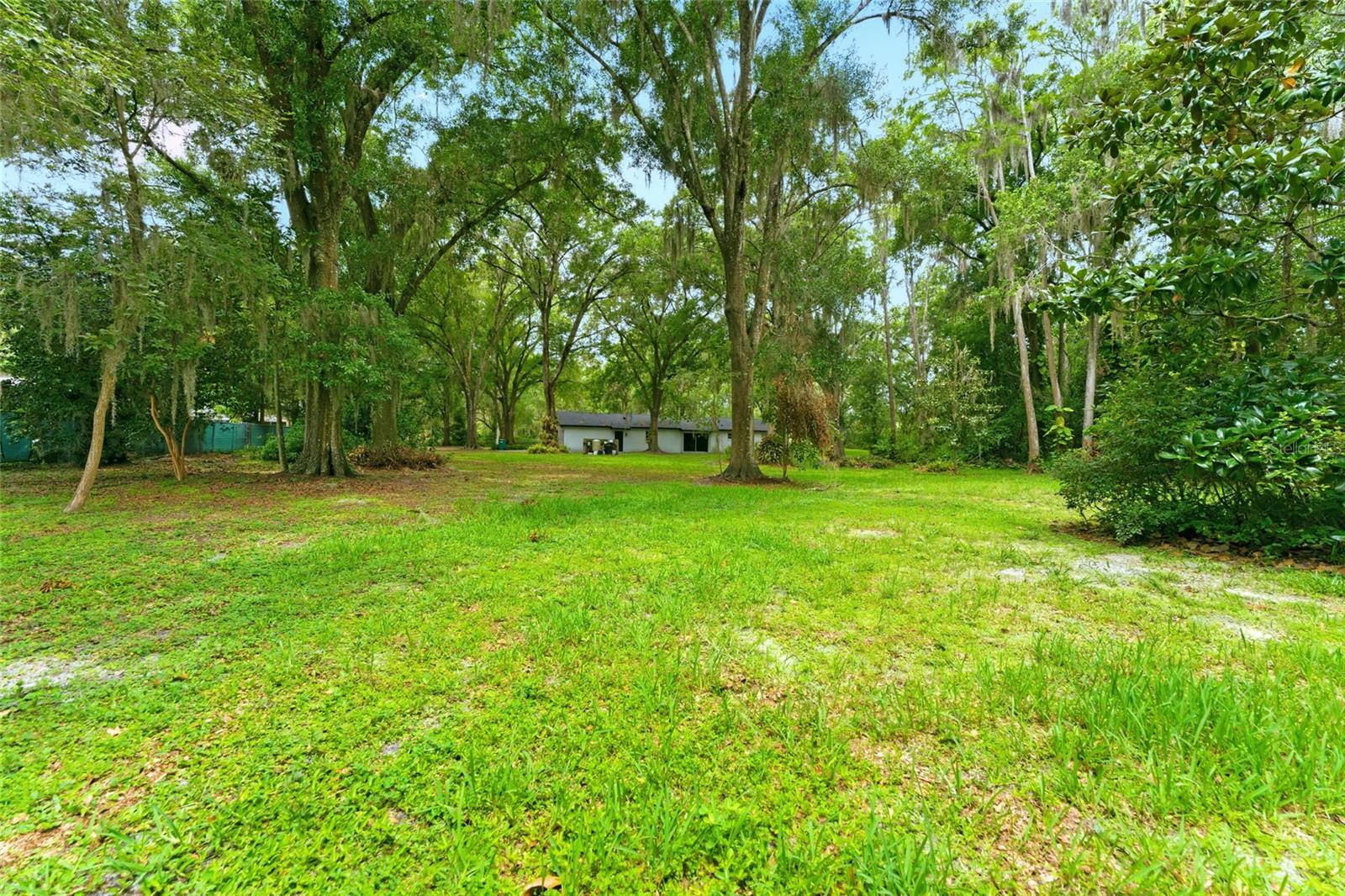 1444 CHESAPEAKE DR