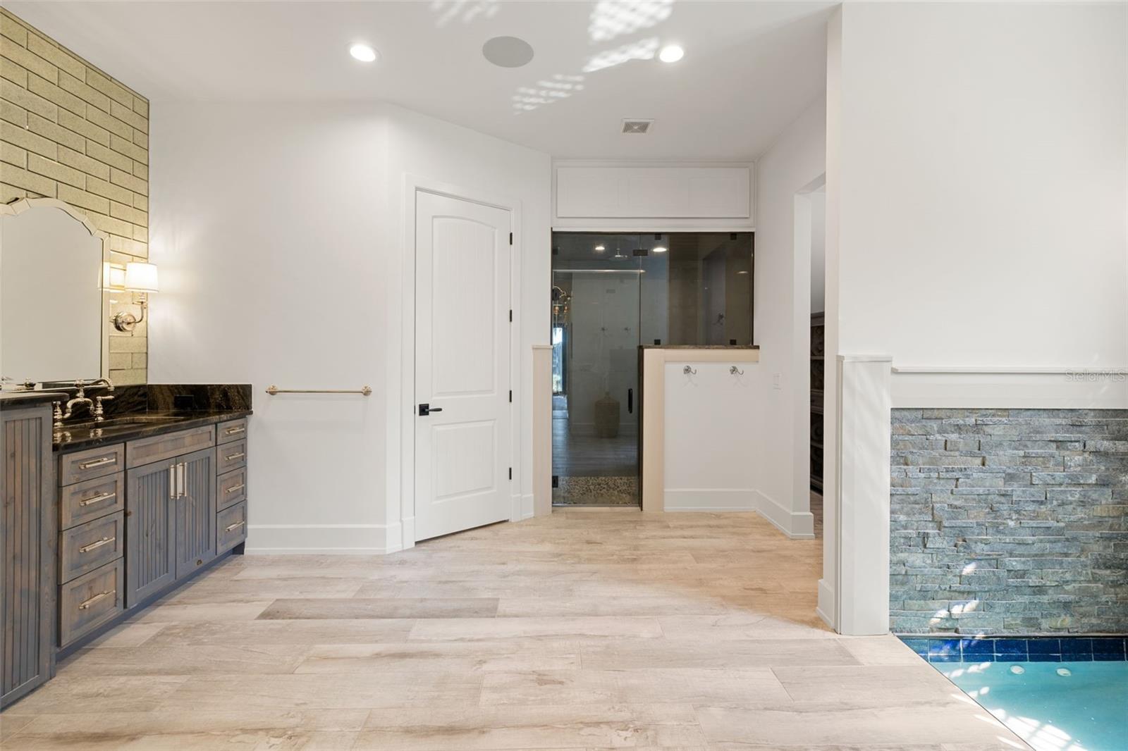 16115 CHASTAIN RD