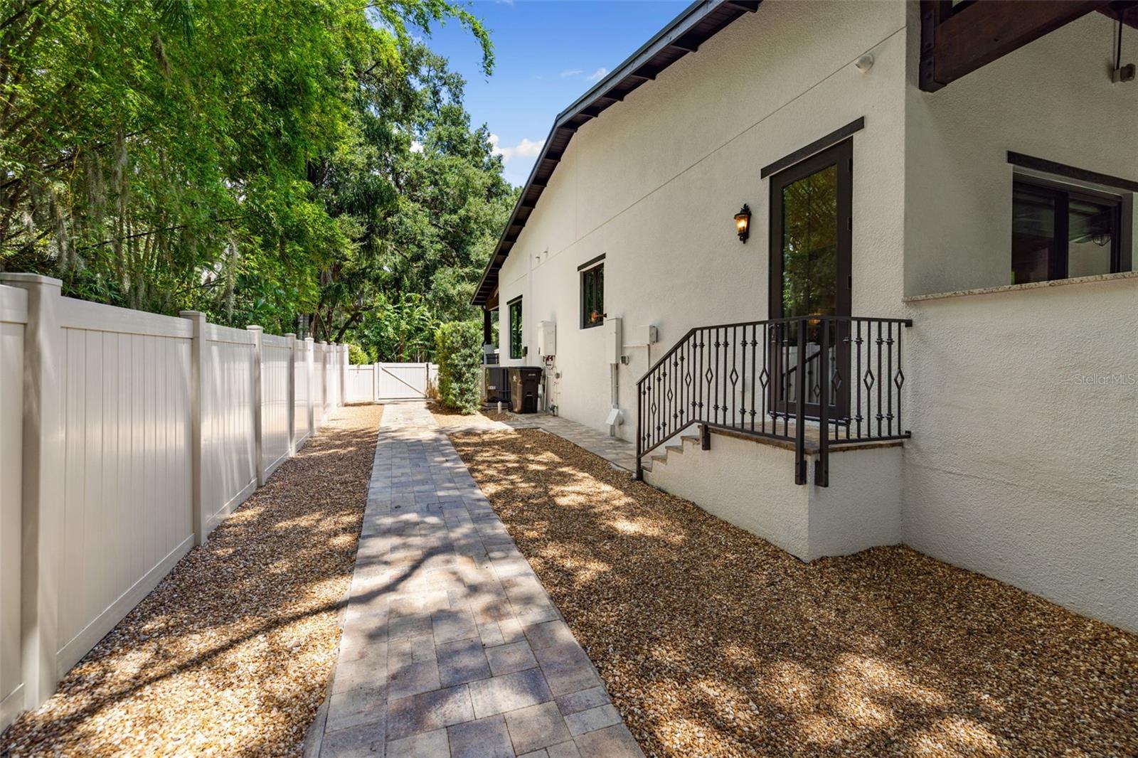 16115 CHASTAIN RD