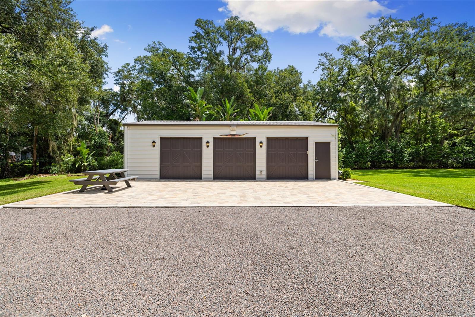 16115 CHASTAIN RD