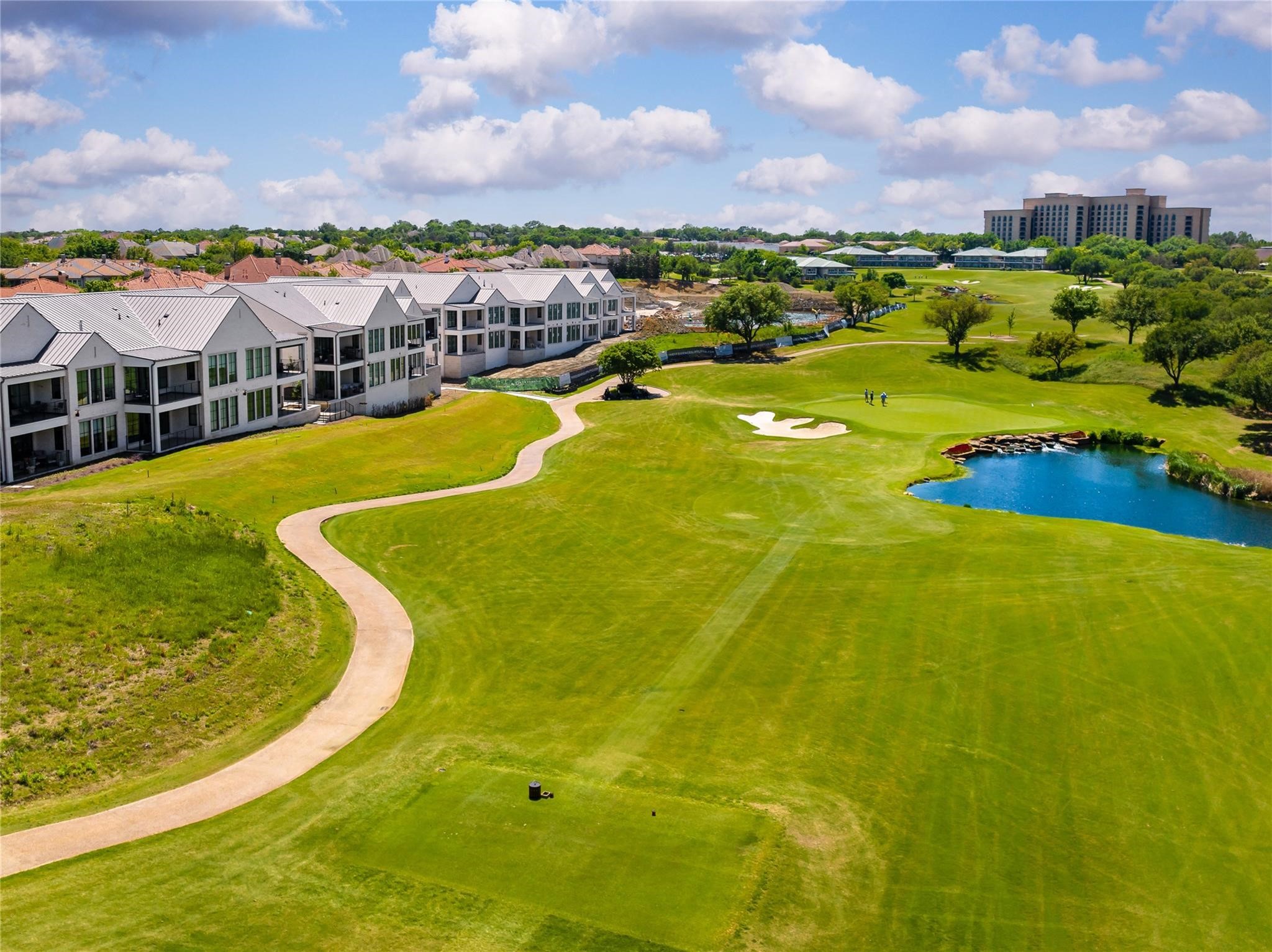 350 O' Connor Ridge Boulevard 22