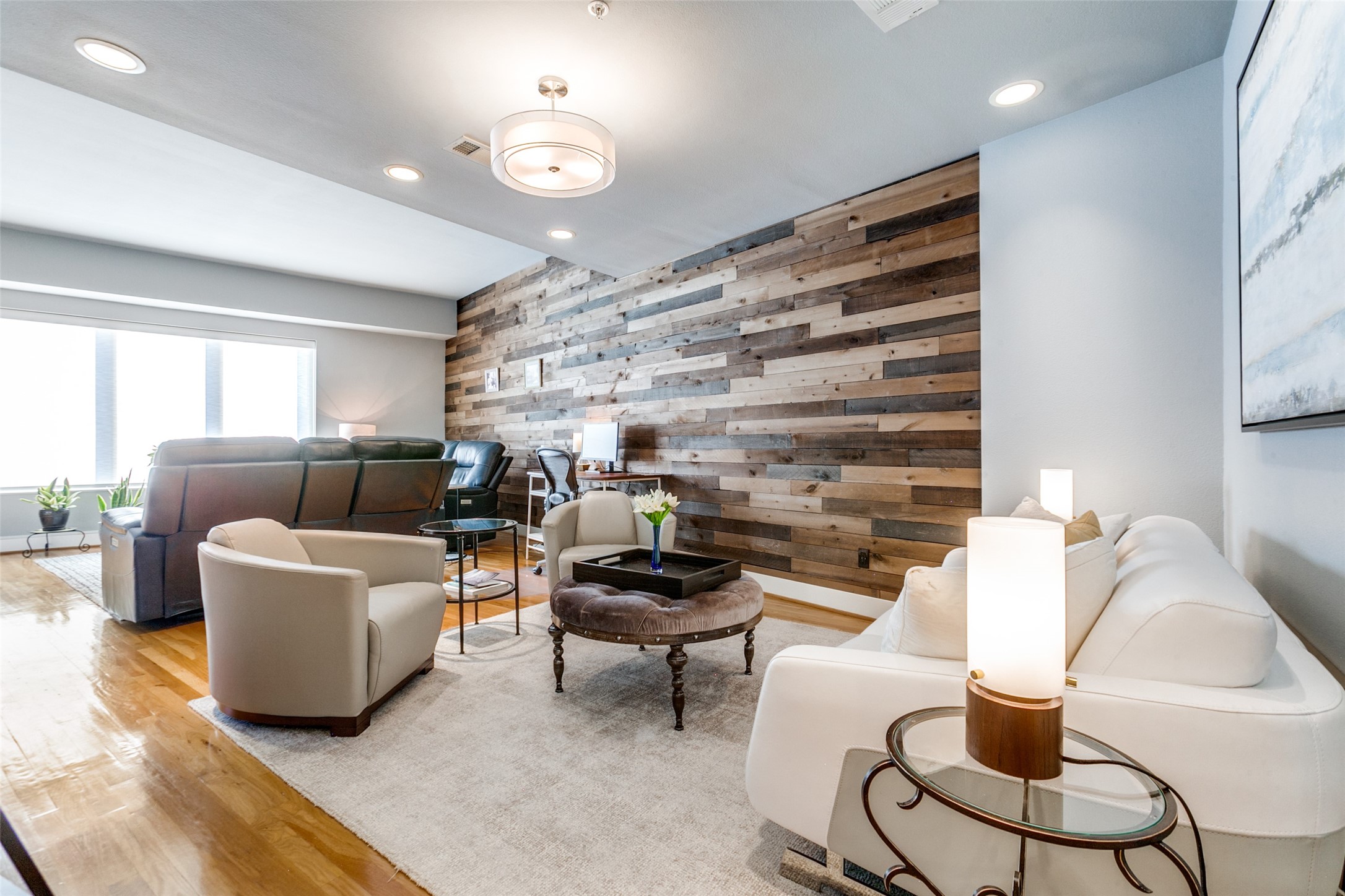5055 Circle 425