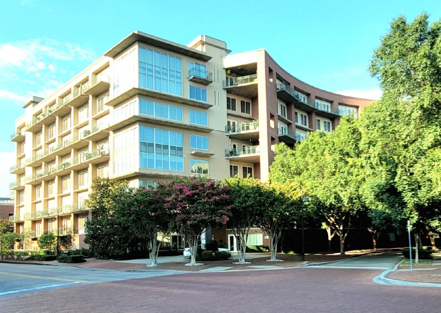 5055 Circle 425
