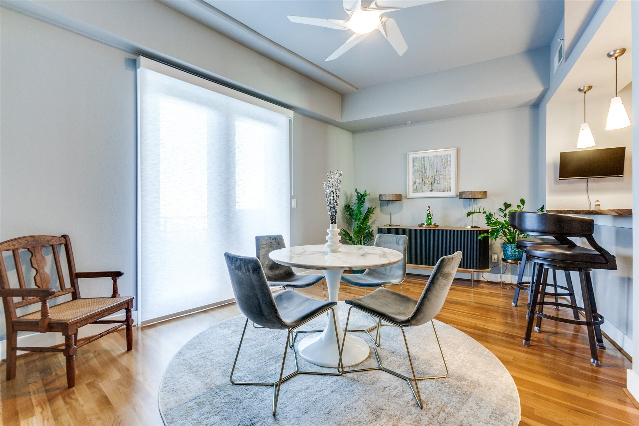 5055 Circle 425