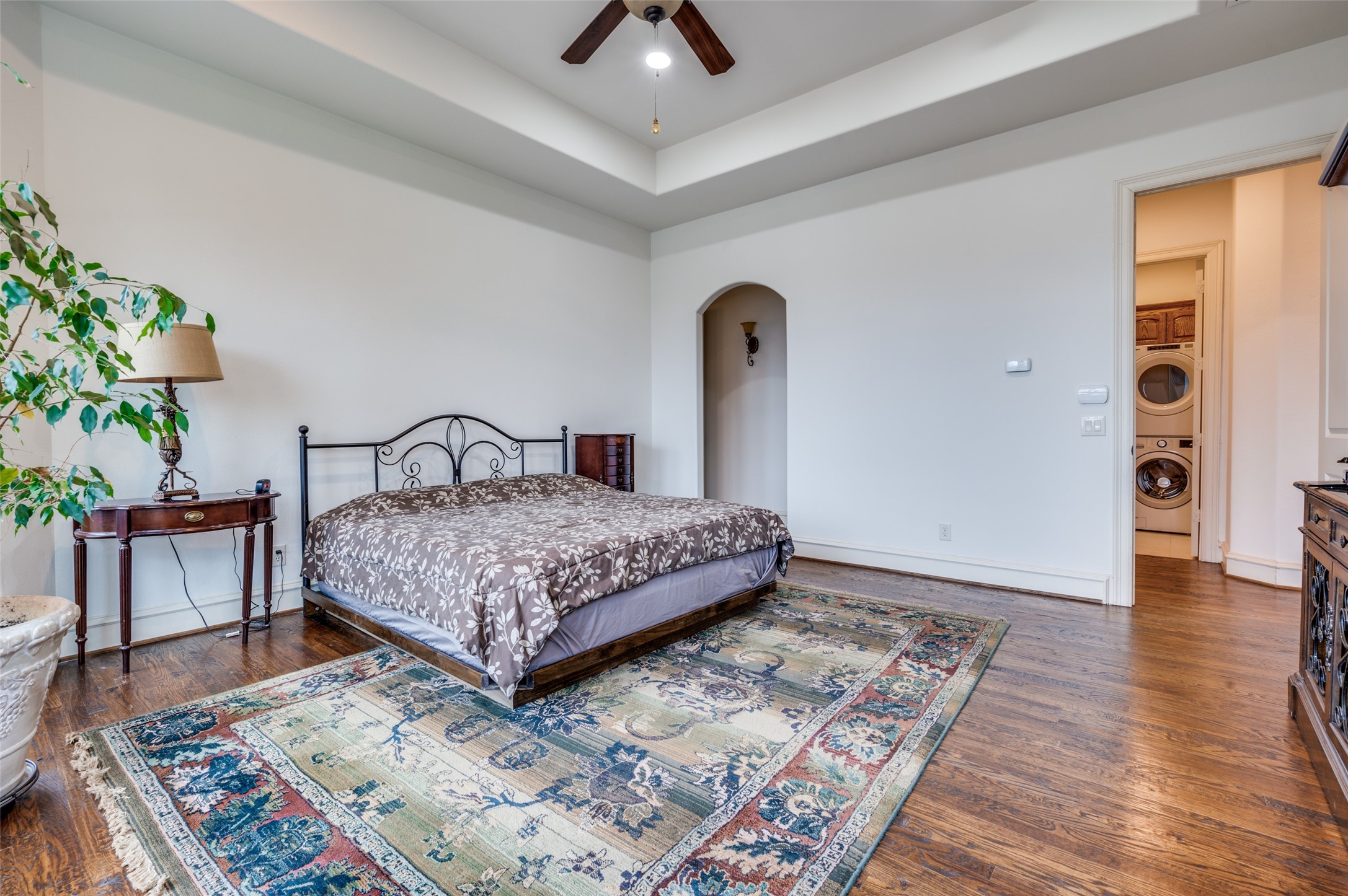 1110 Oak View Court