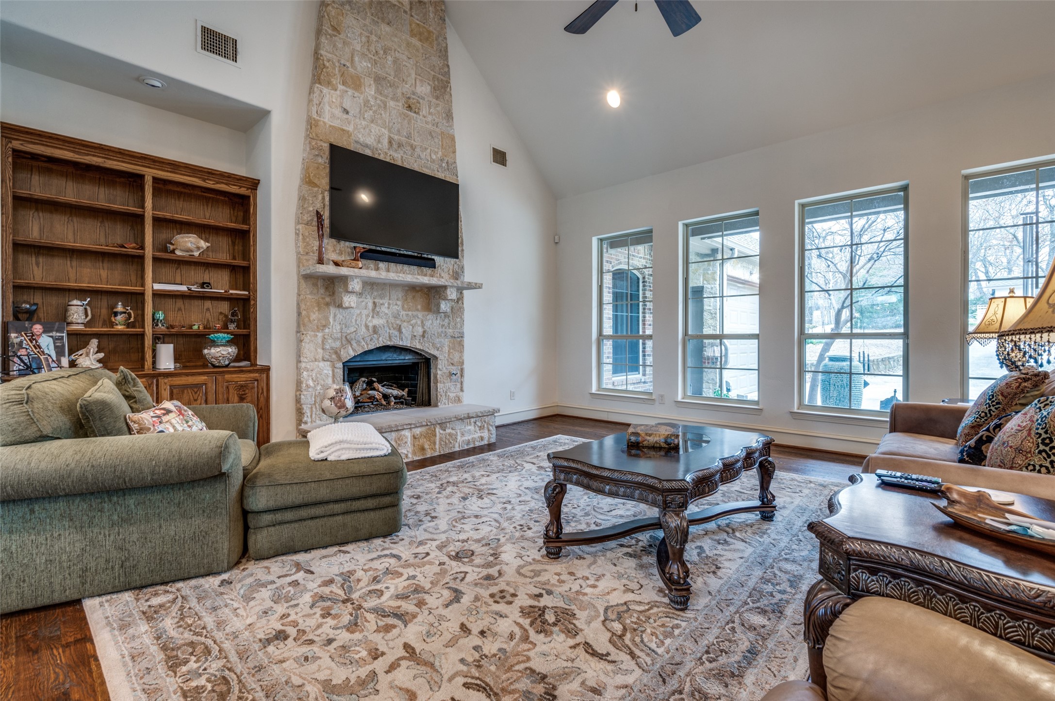 1110 Oak View Court