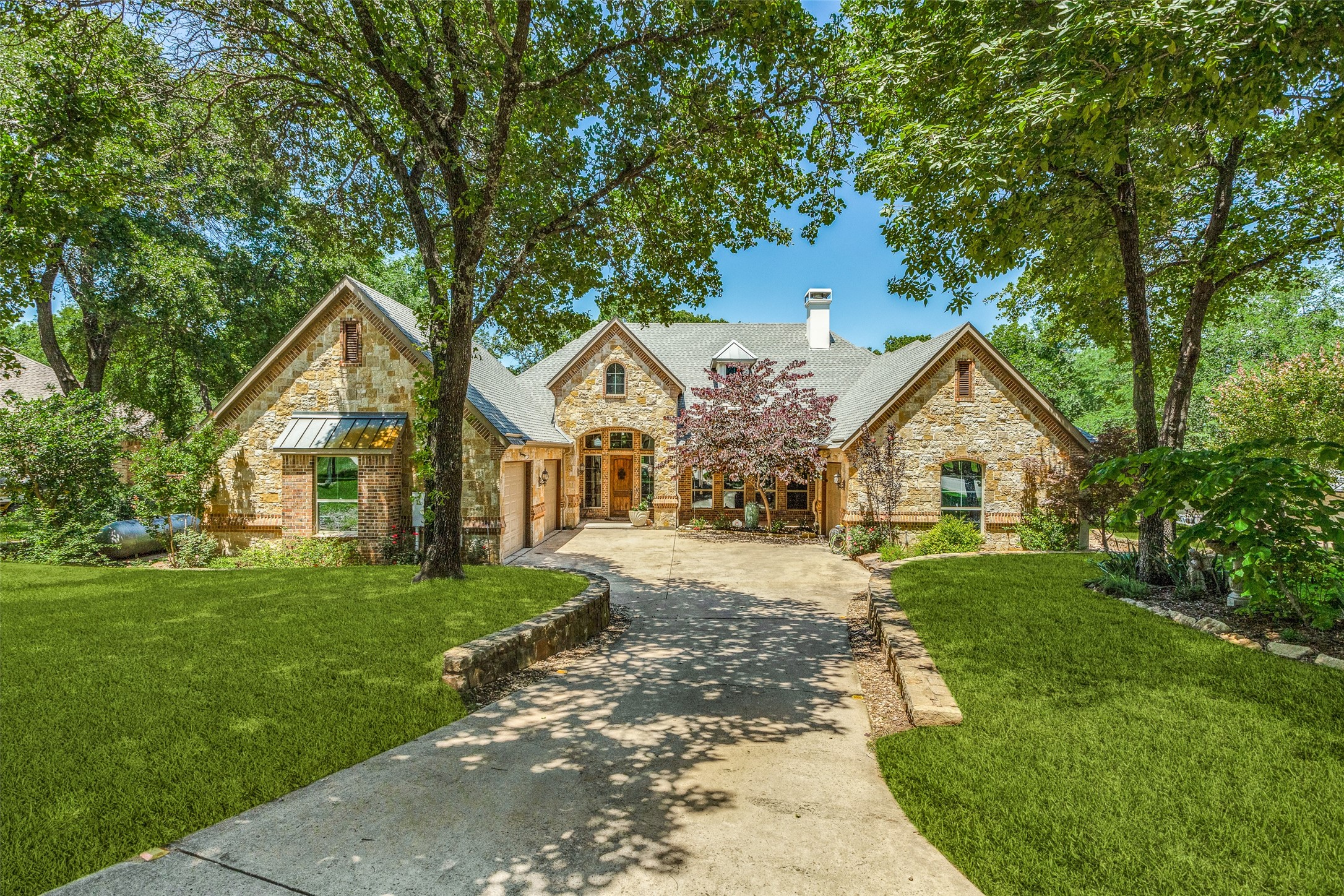 1110 Oak View Court