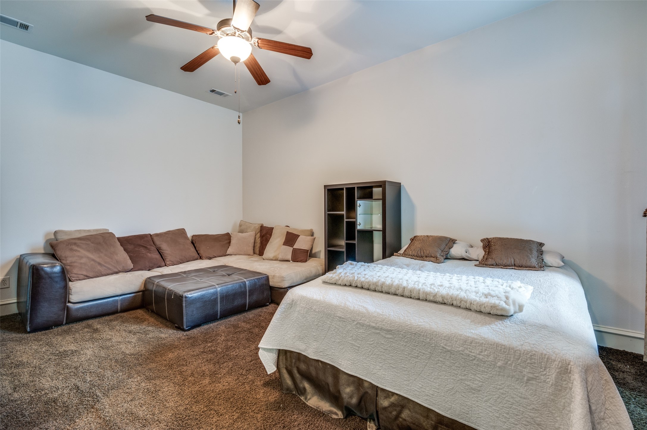 1110 Oak View Court