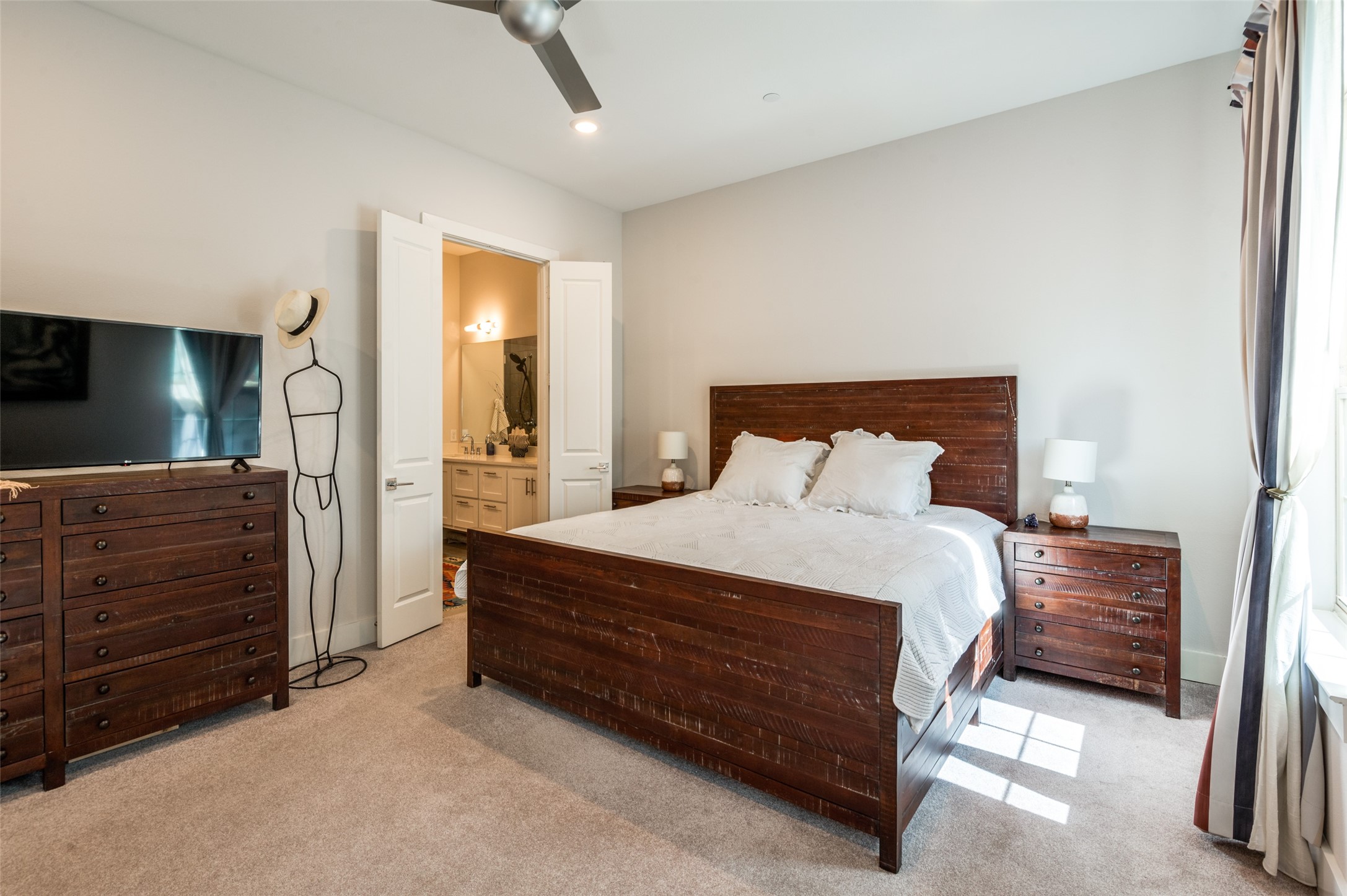 15875 Spectrum Drive 1104