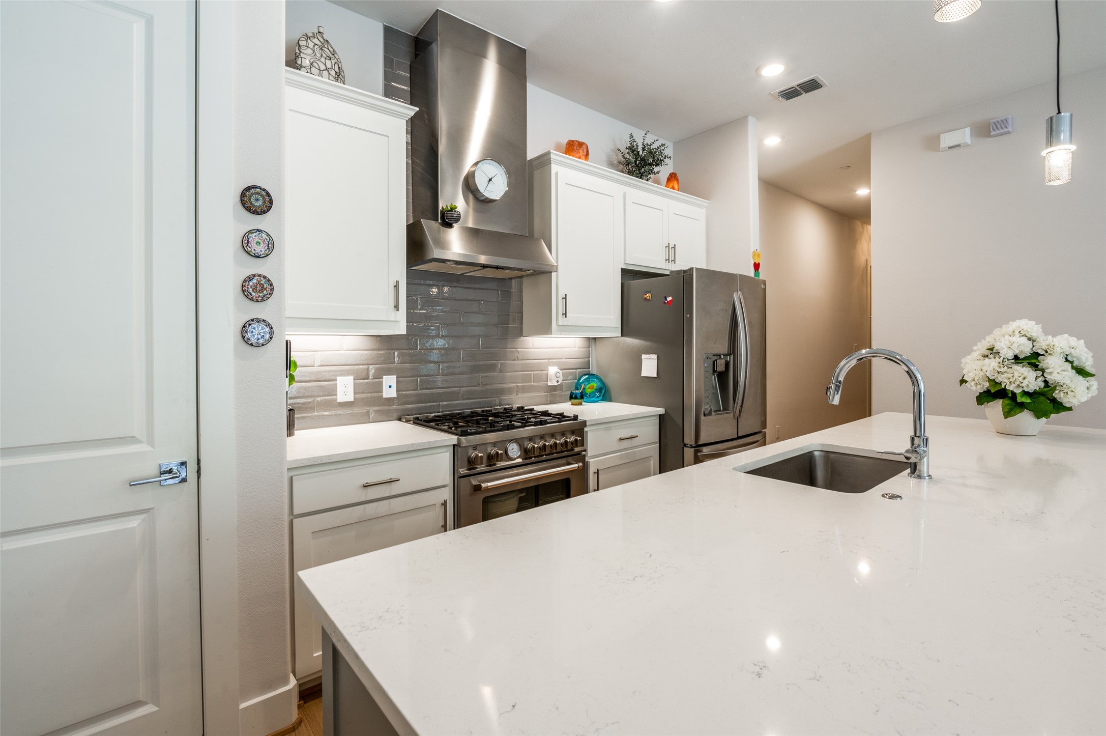 15875 Spectrum Drive 1104