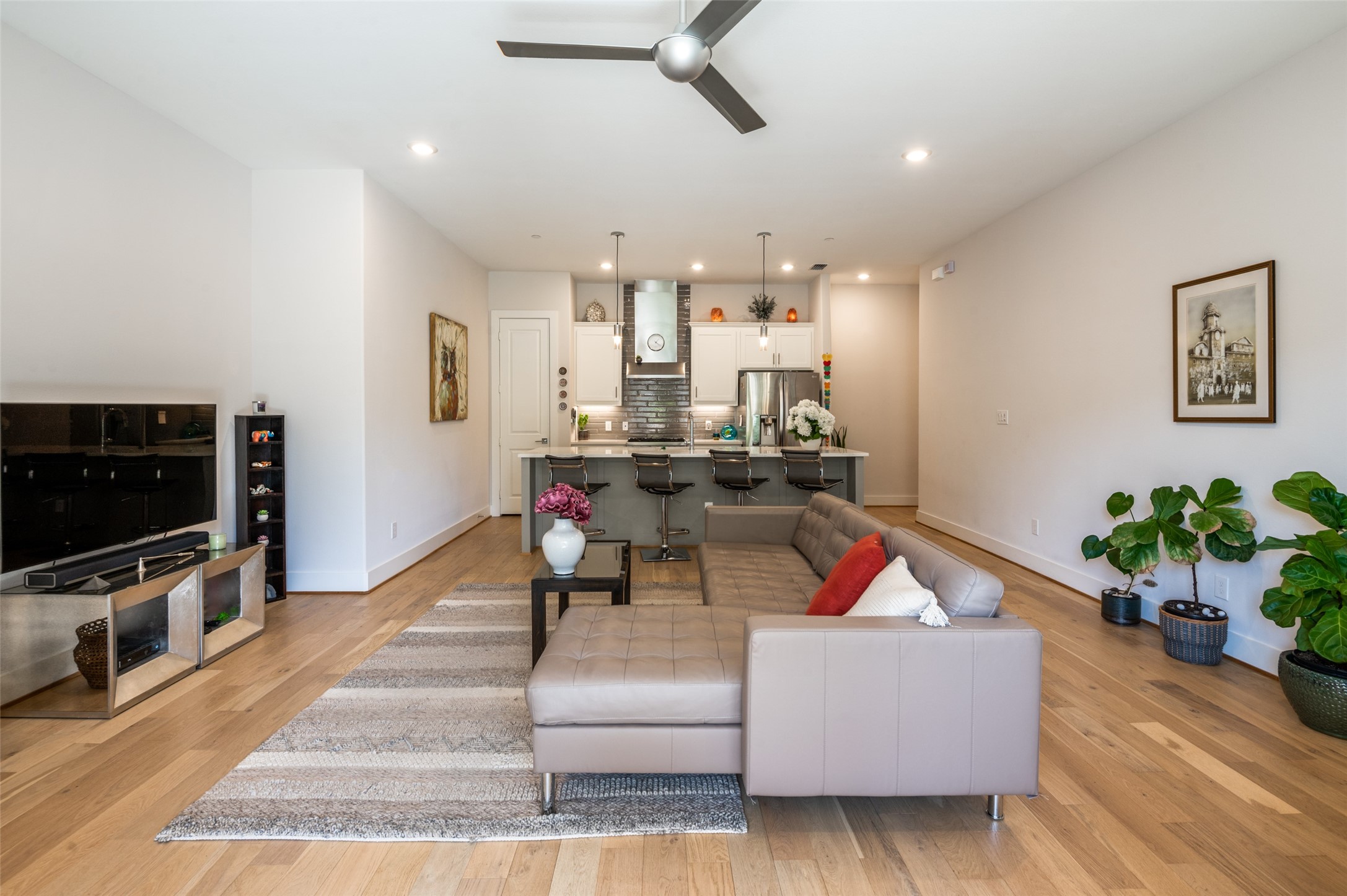 15875 Spectrum Drive 1104