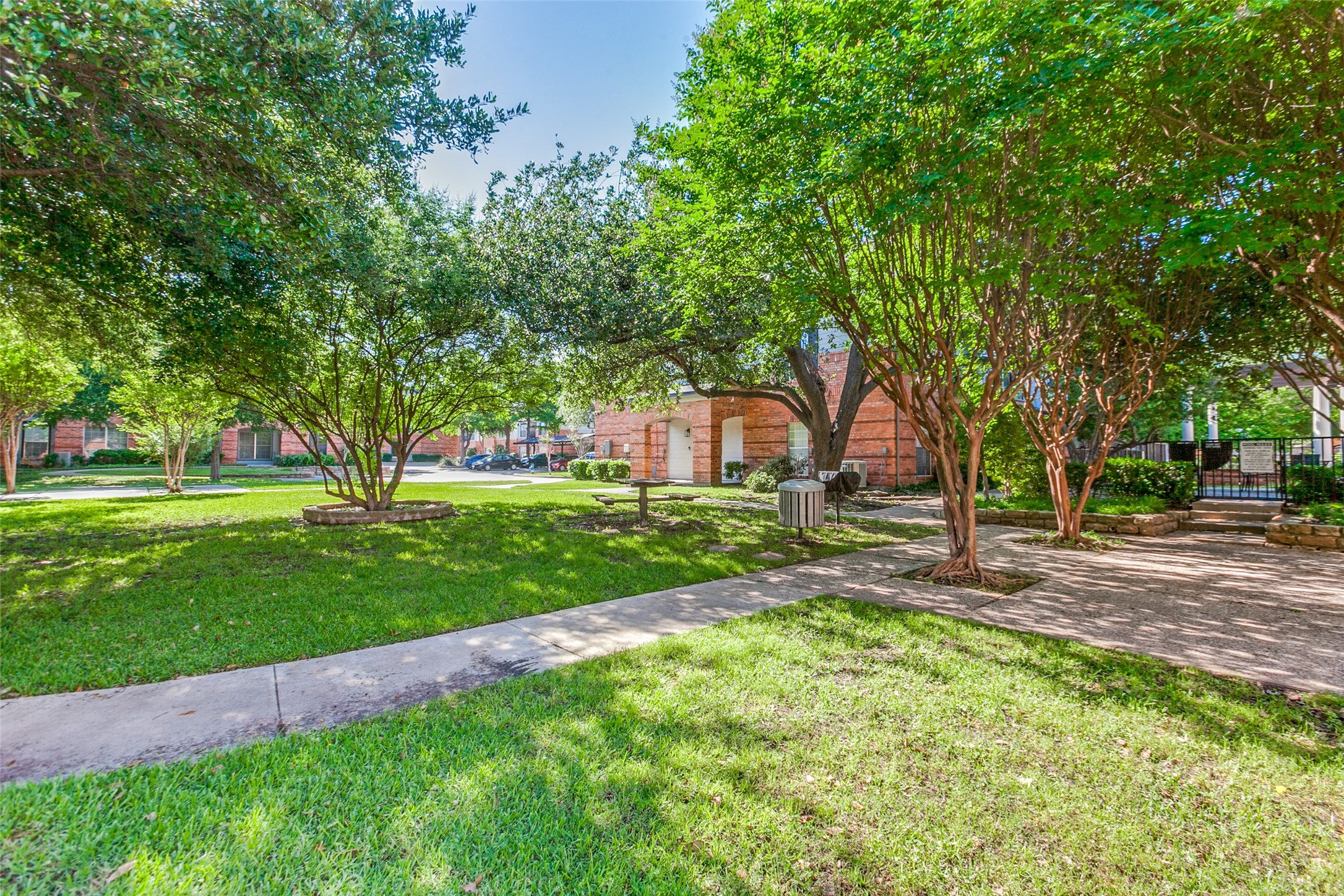 2524 Preston Road 204