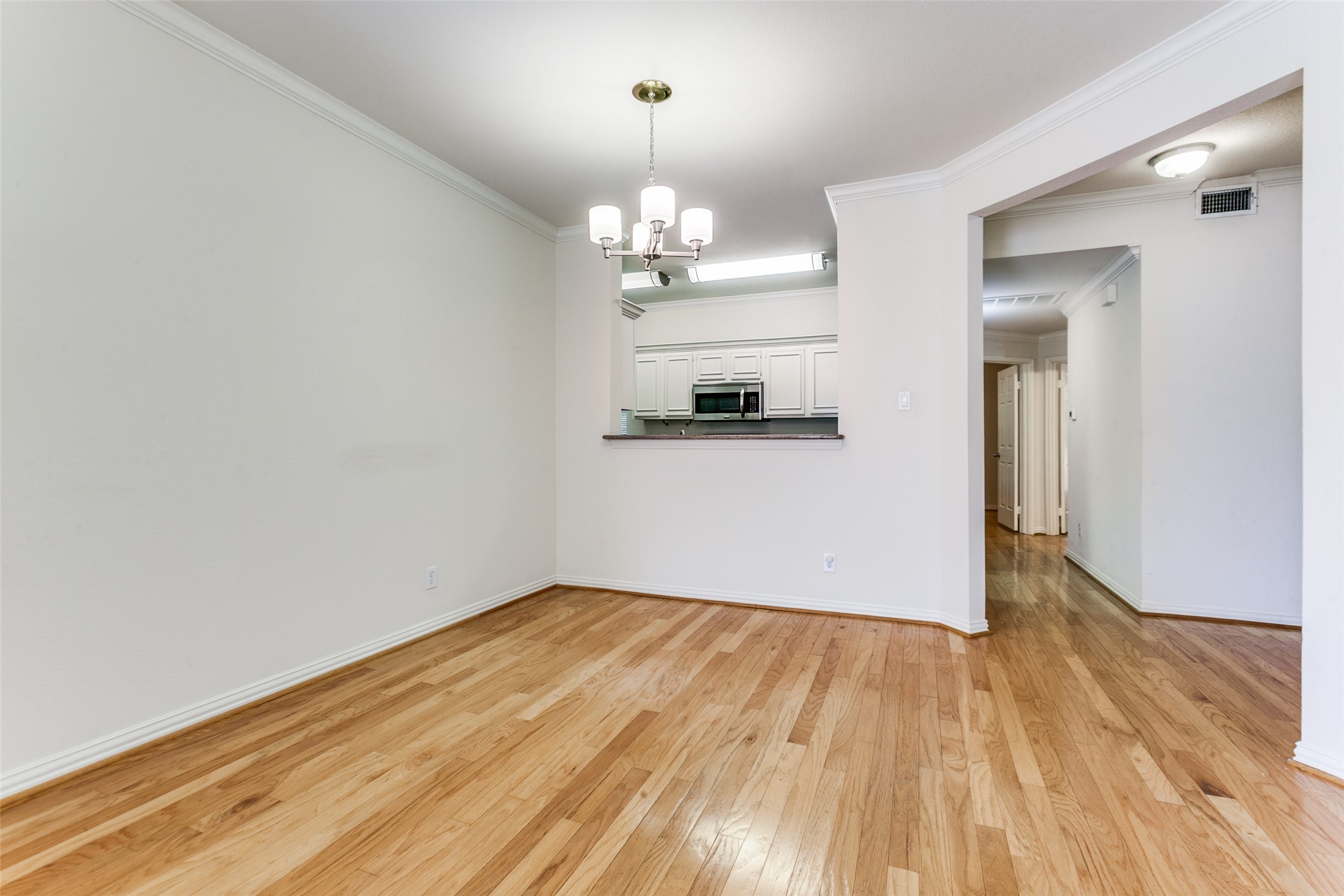 2524 Preston Road 204