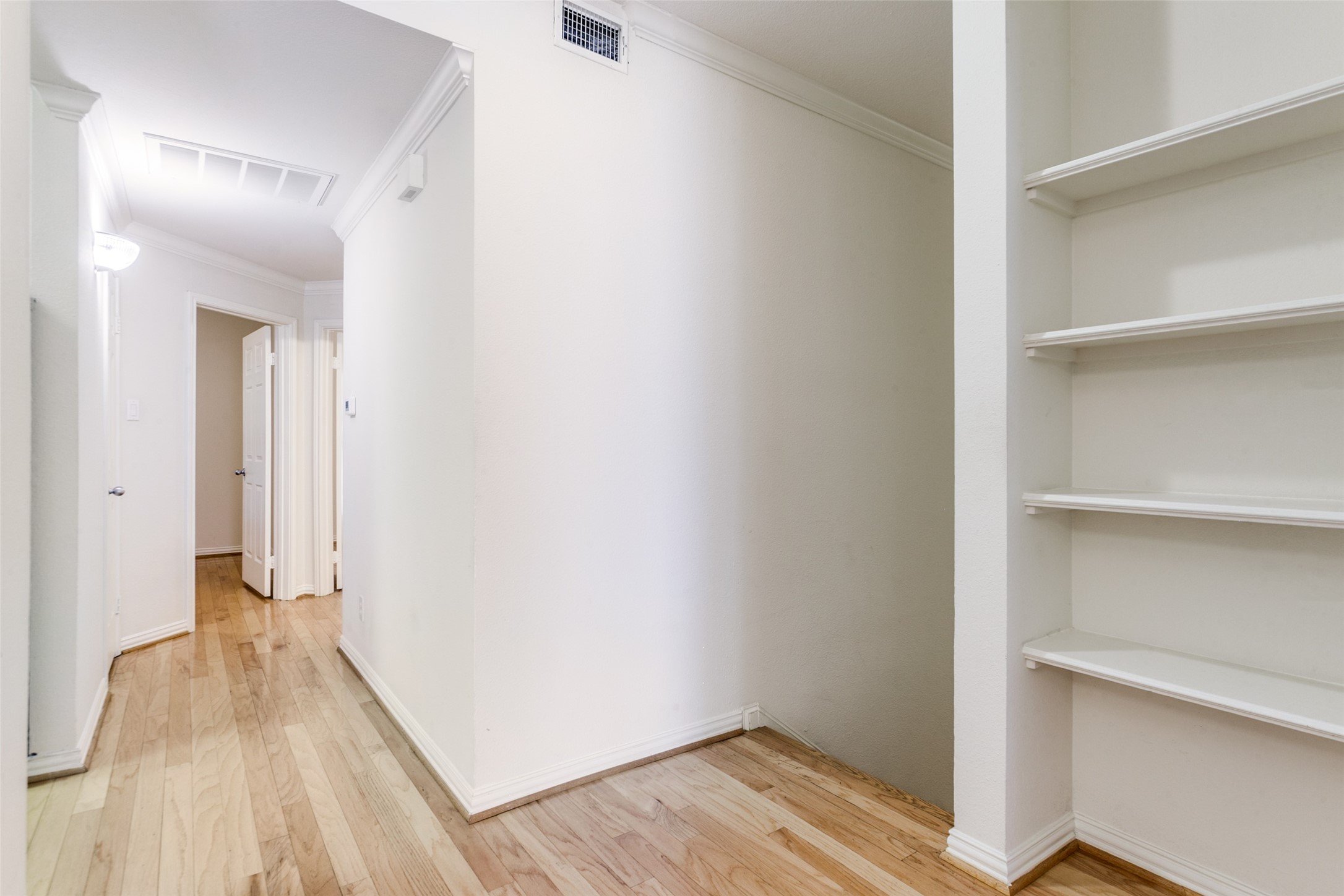 2524 Preston Road 204