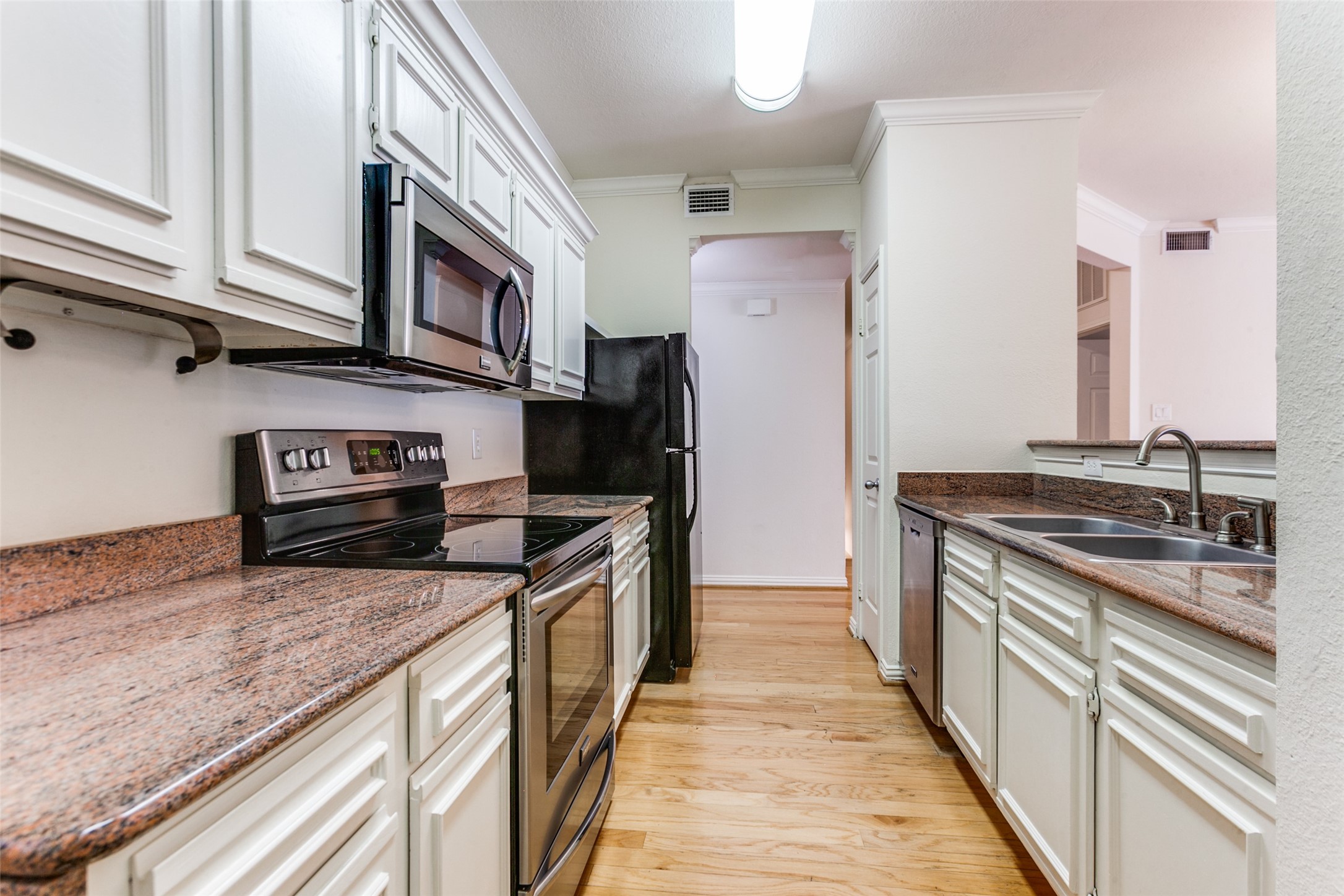 2524 Preston Road 204