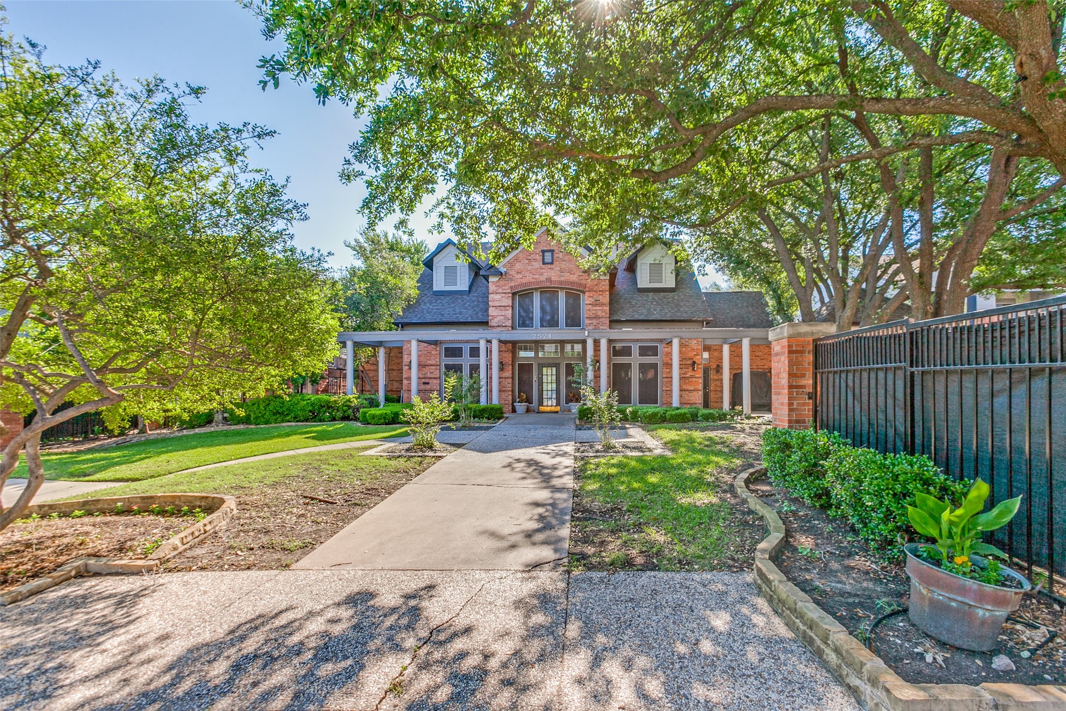 2524 Preston Road 204