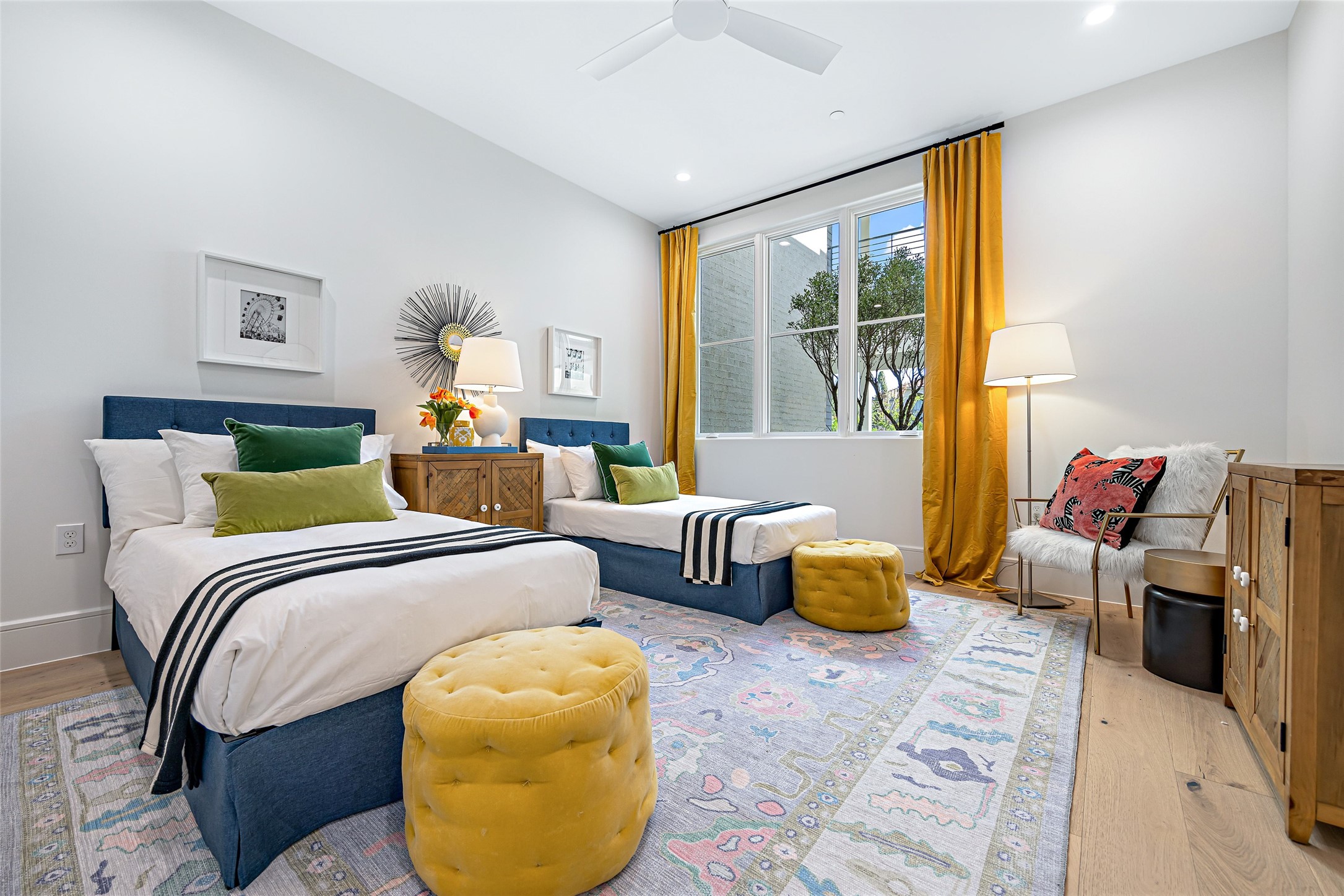 350 O Connor Ridge Boulevard 12