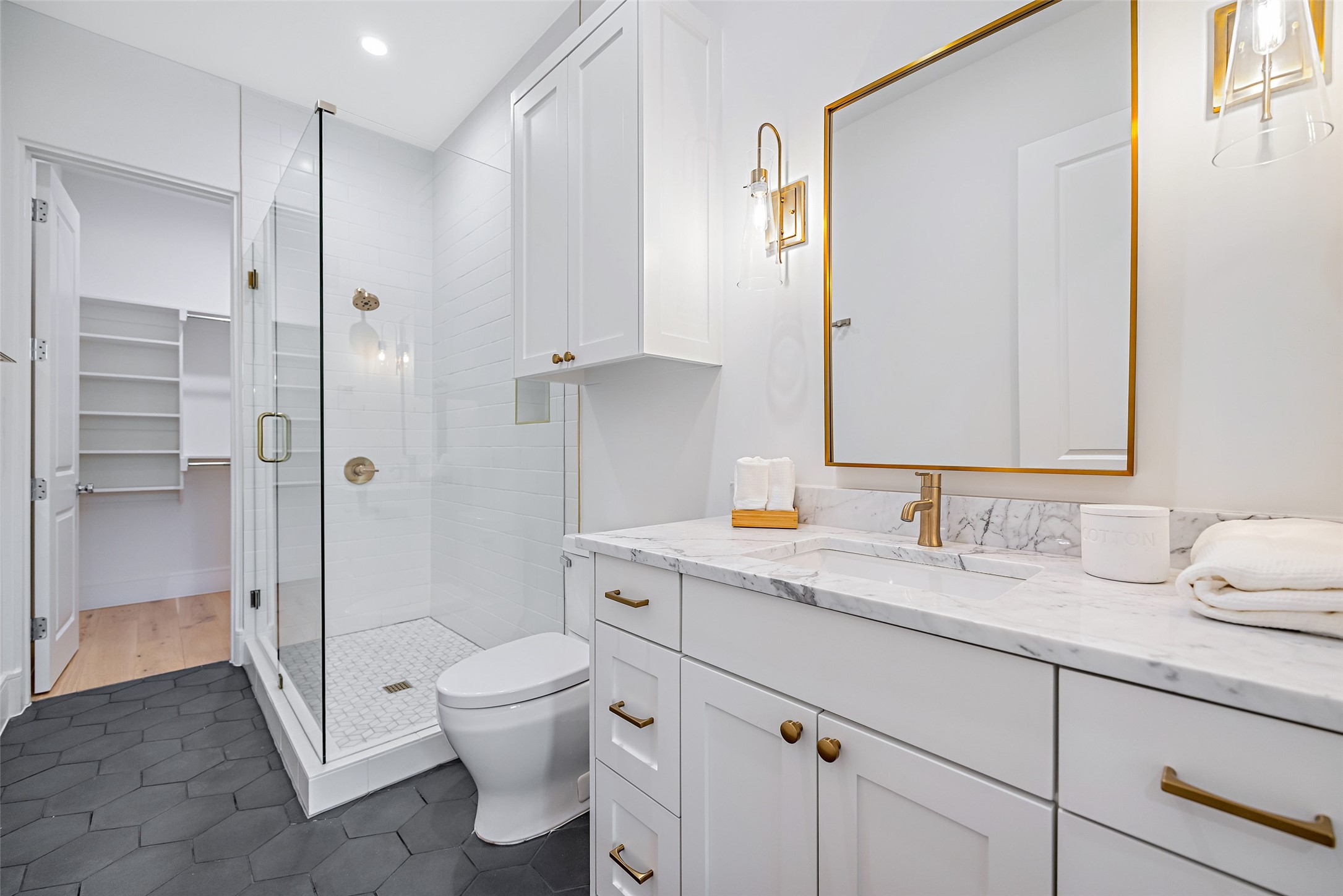 350 O Connor Ridge Boulevard 12