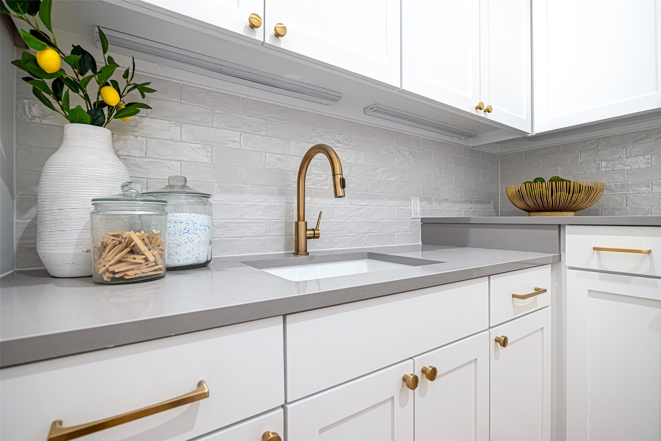 350 O Connor Ridge Boulevard 13